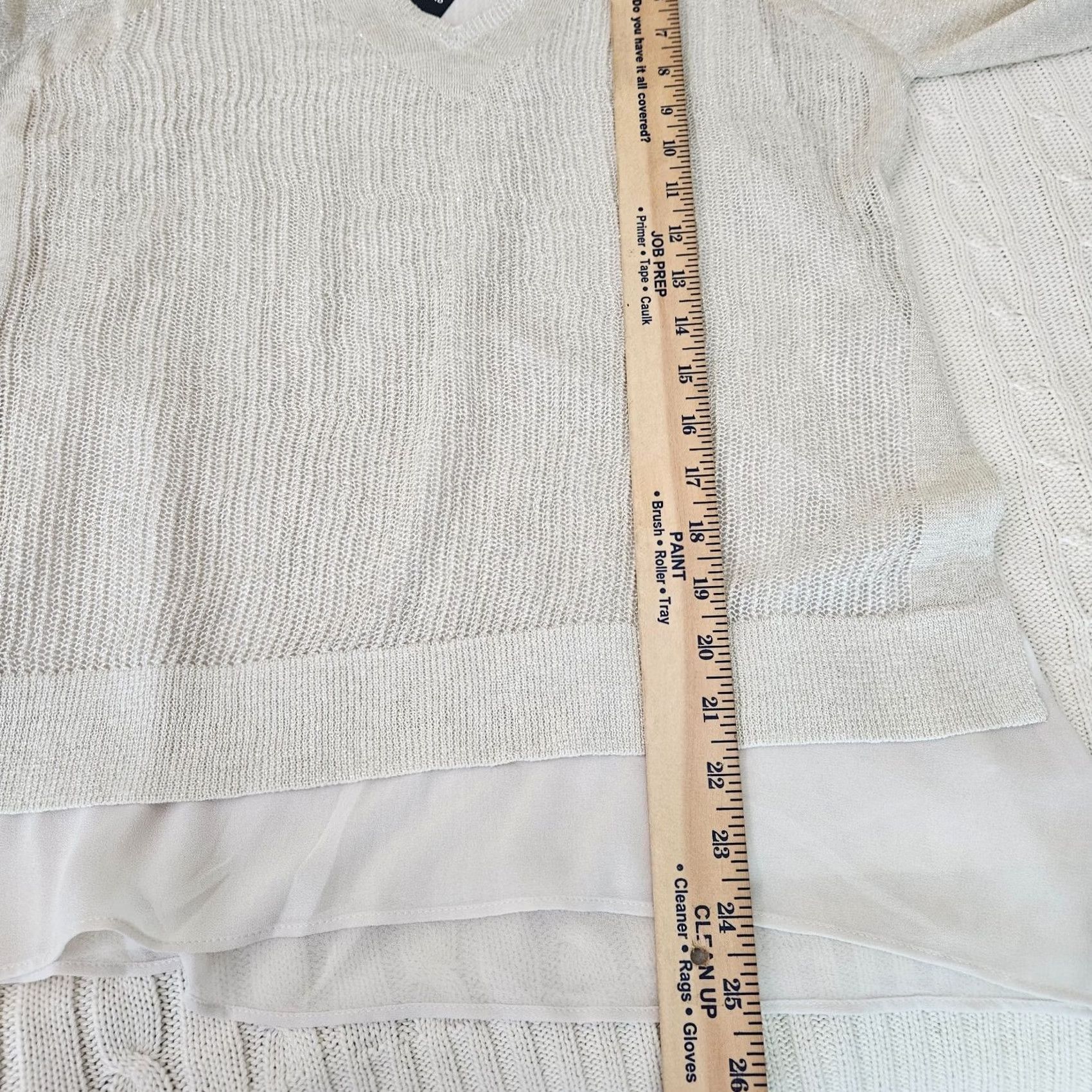Lucky Brand Lucky Brand Women's V-neck Gold Shimmer Knit Blouse Size S P NEW Size S / US 4 / IT 40 - 6 Thumbnail