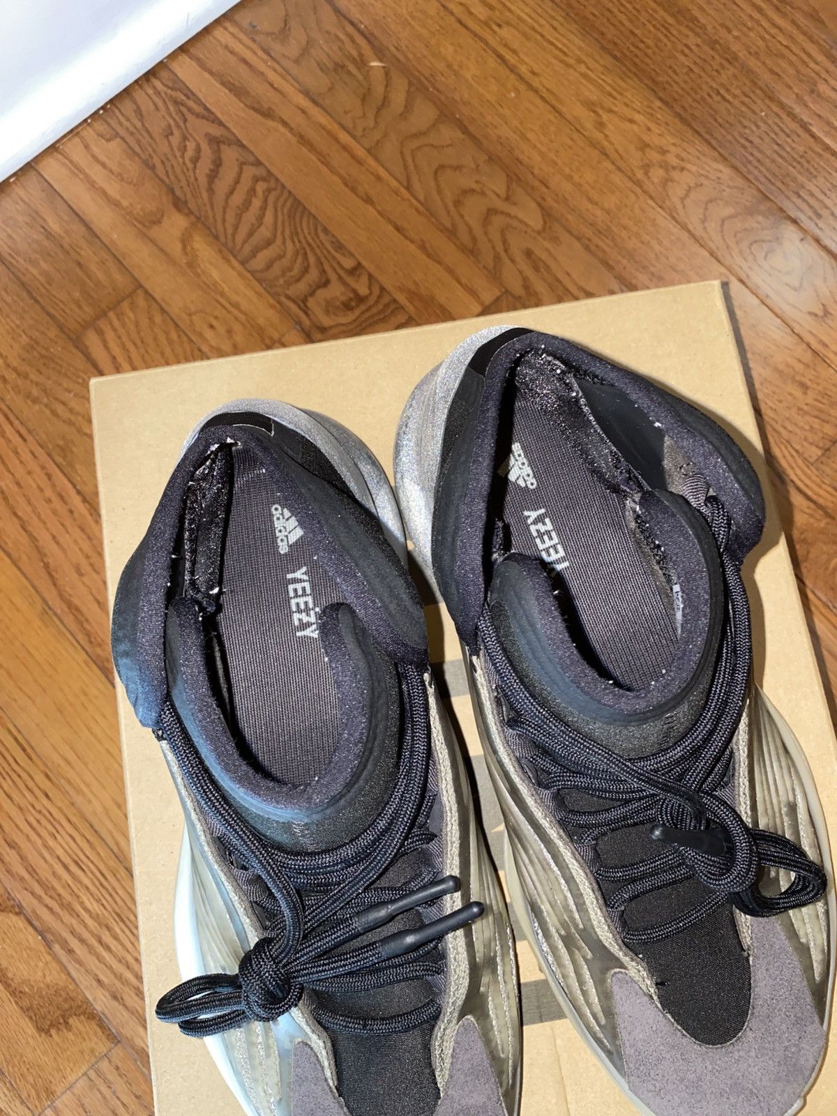 Yeezy Adidas Yeezy QNTM Barium Size US 9.5 / EU 42-43 - 7 Thumbnail