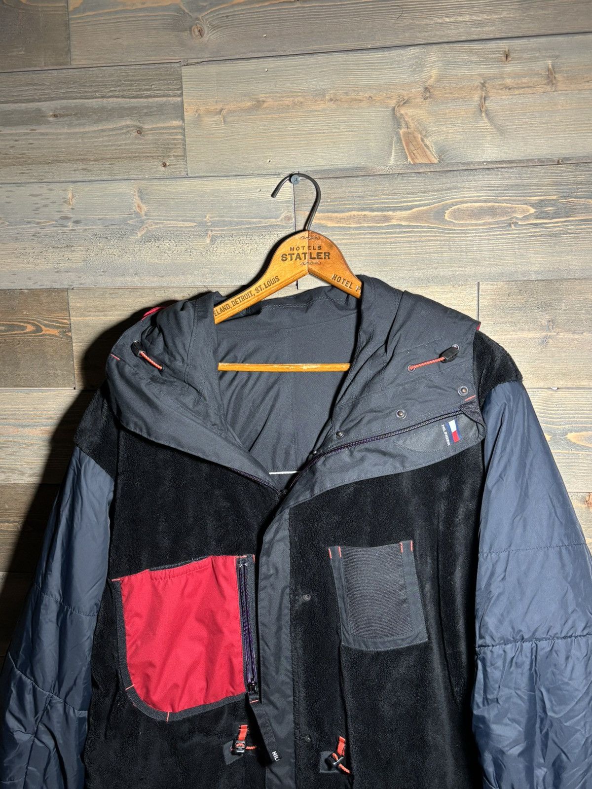 Tommy Hilfiger Tommy Hilfiger Ski Team Jacket — VTG Outdoor Tech-wear S Size US L / EU 52-54 / 3 - 19 Thumbnail