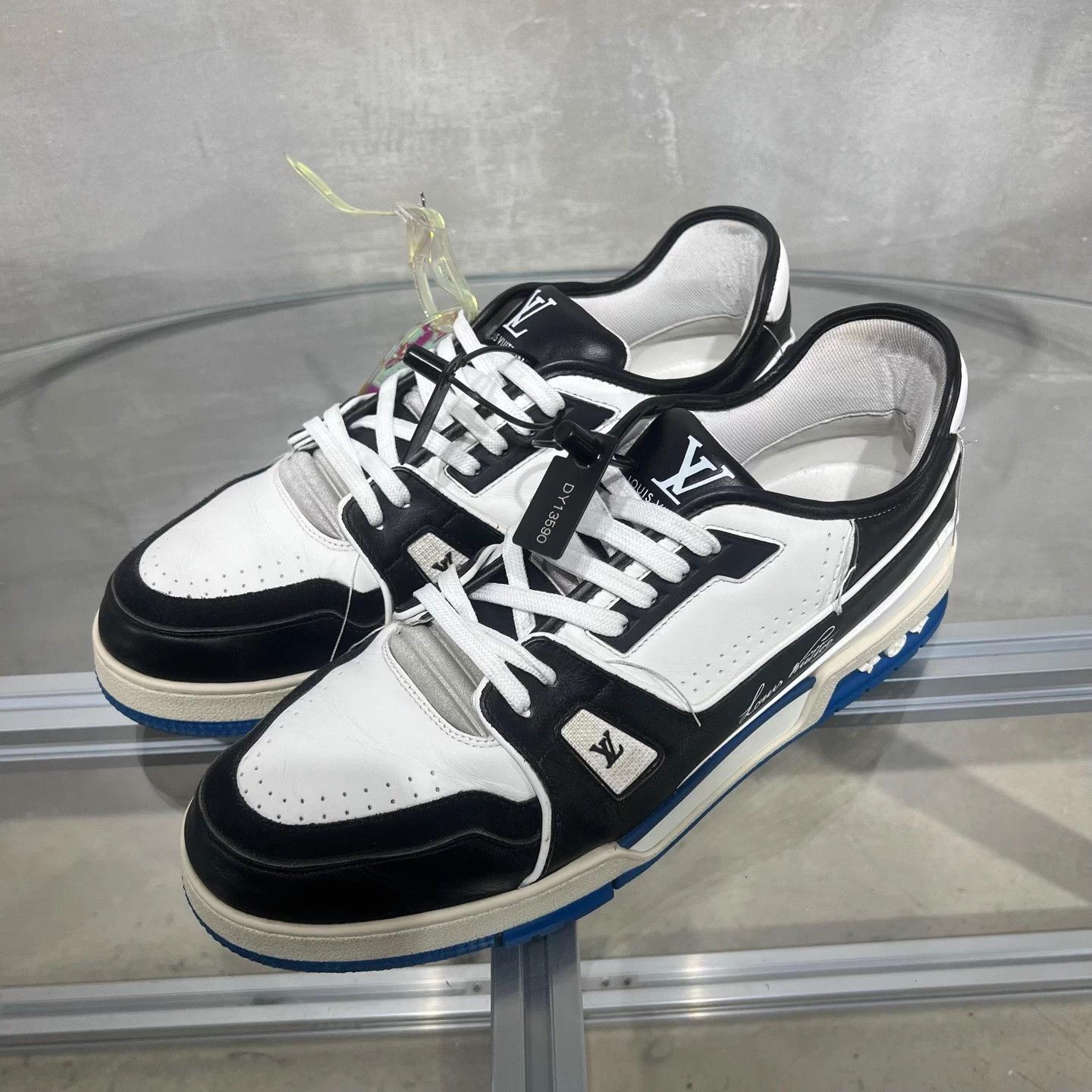 Louis Vuitton LV TRAINER HF White/Blue UK10.5 / 44.5 EU Size US 10.5 / EU 43-44 - 2 Thumbnail