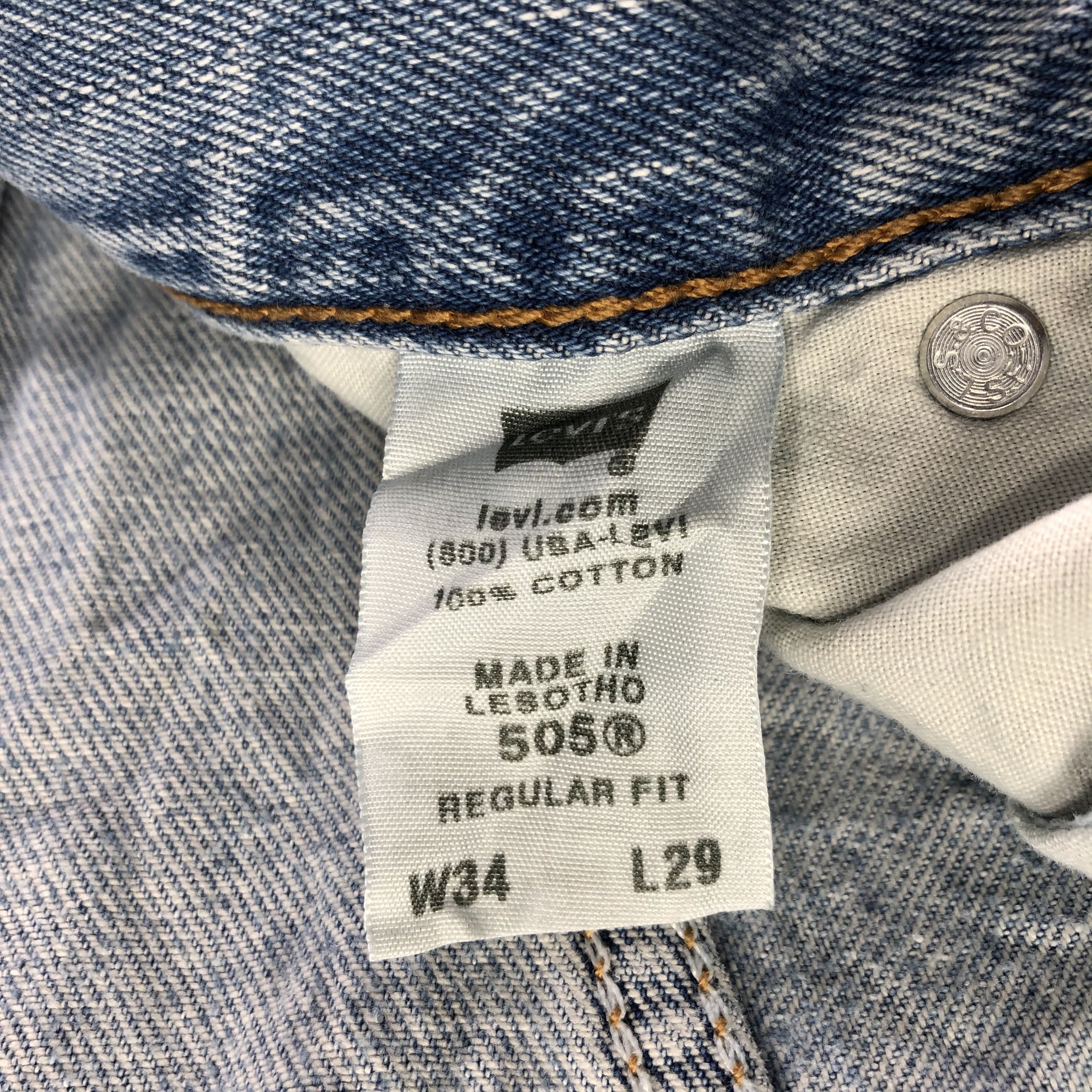 Levi's Vintage Blue Wash Levis 505 Jeans-J3046 Size US 35 - 13 Thumbnail