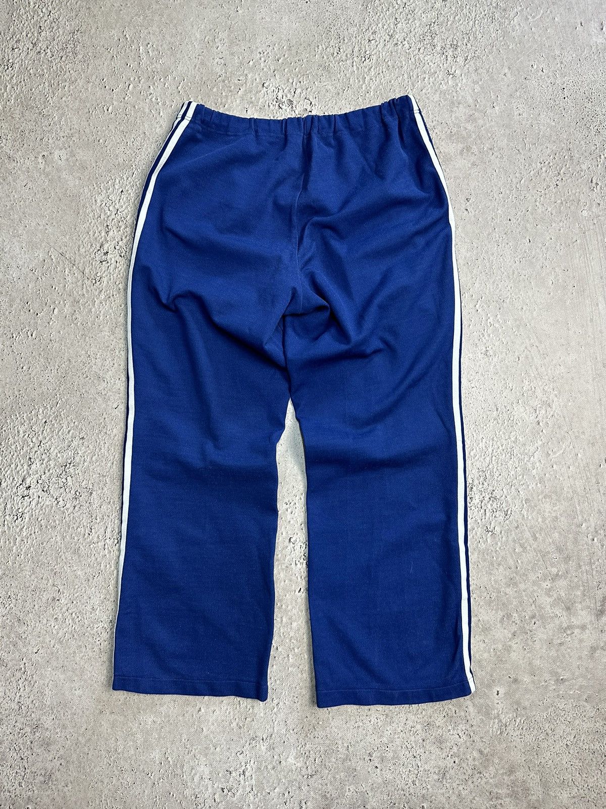 Adidas Vintage Adidas Originals Tracksuit Set Jacket Pants Y2K Size US L / EU 52-54 / 3 - 13 Thumbnail