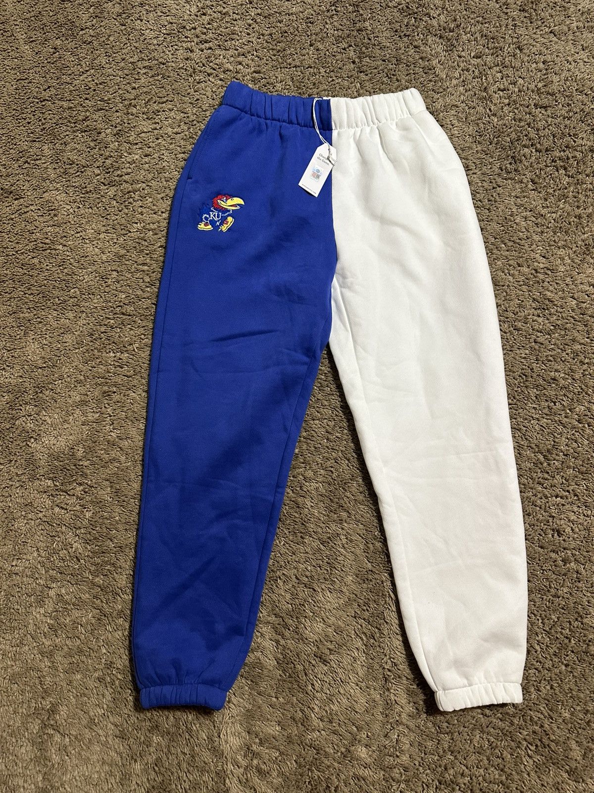 NCAA Vintage NCAA Kanas Jayhawks sweatpants 00s size small Size US 32 / EU 48 - 1 Thumbnail