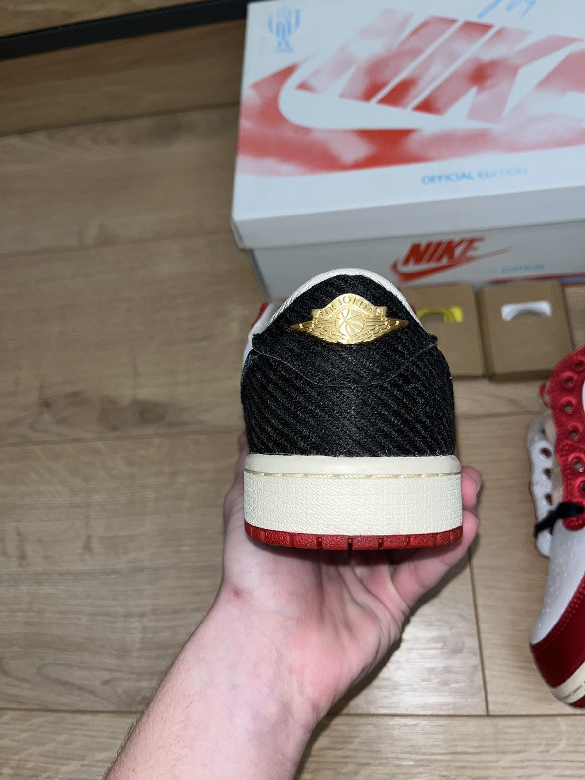 Nike Jordan 1 low og trophy room sp Size US 7.5 / EU 40-41 - 7 Thumbnail