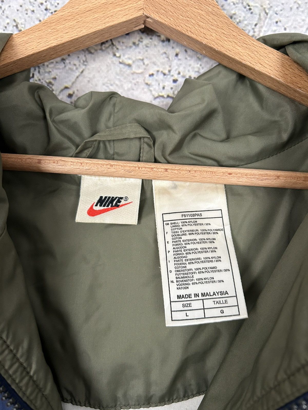 Nike Vintage Nike 90s Light Nylon Jacket Streetwear Drill Size US L / EU 52-54 / 3 - 6 Thumbnail