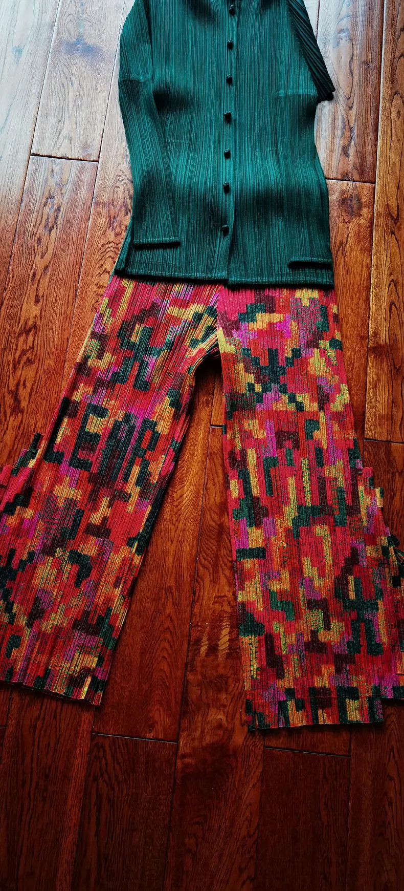 Pleats Please Issey Miyake Issey Miyake size:5 Mosaic eight-piece pants Size 42" / US 20 - 1 Thumbnail