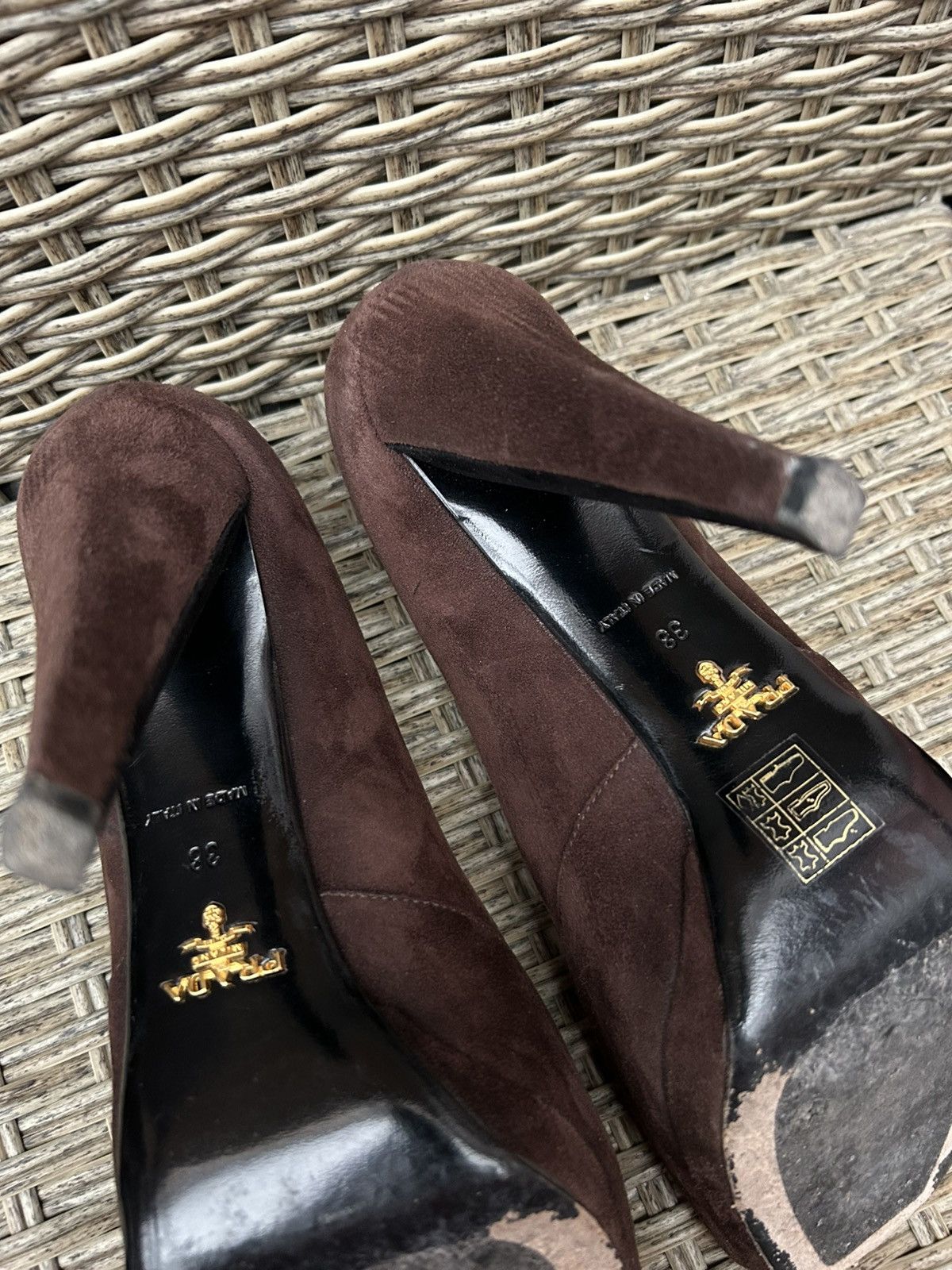 Prada × Vintage 00’s Prada Suede Ruffle Embellishment Square Open Toe Pumps Size US 8 / IT 38 - 6 Thumbnail