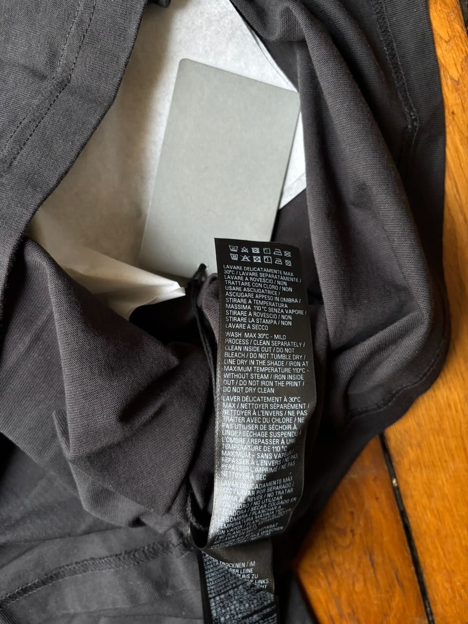 Balenciaga agaicnelab balenciaga t-shirt Size US S / EU 44-46 / 1 - 7 Thumbnail