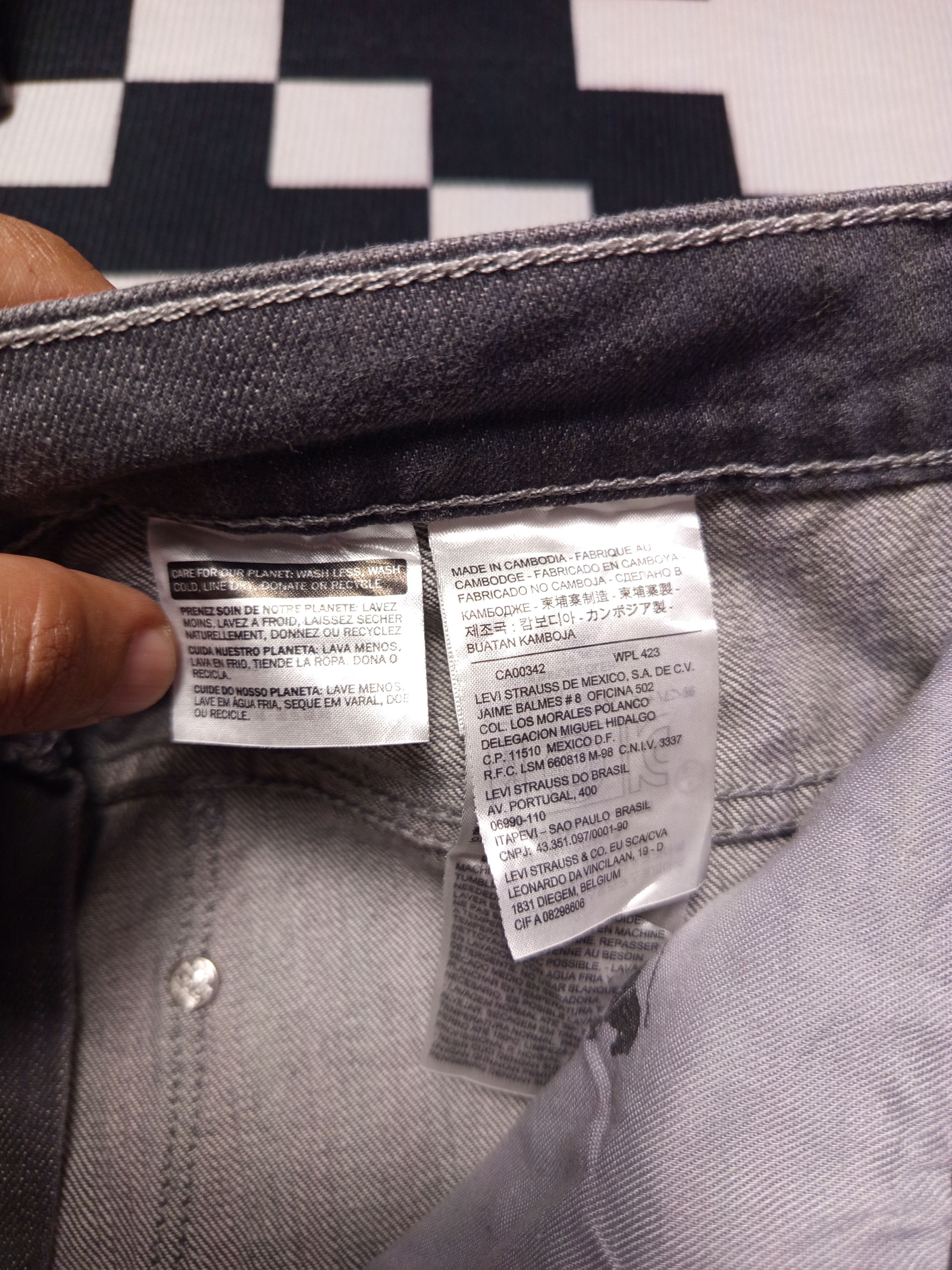 Levi's × Levi's Vintage Clothing × Vintage Vintage Levi’s 514 Slim Grey Denim Jean Size US 32 / EU 48 - 13 Thumbnail