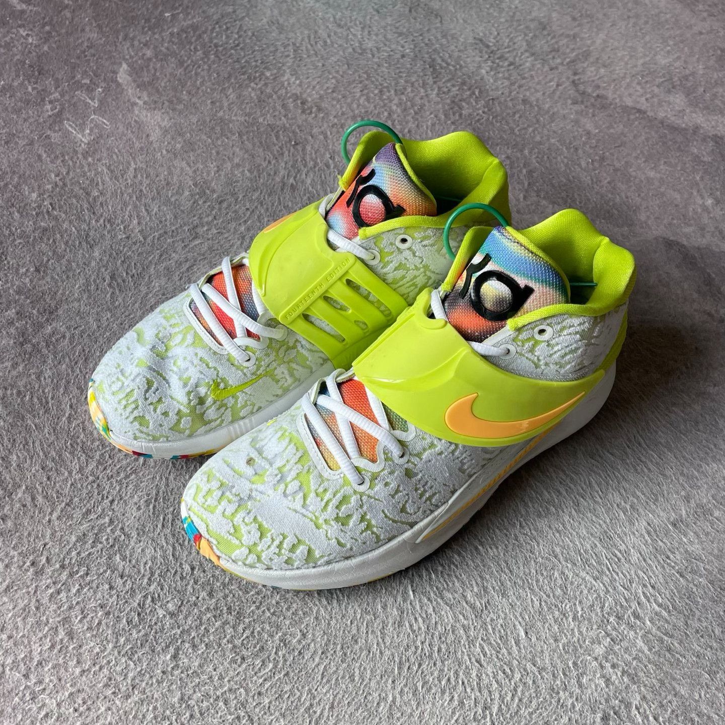 Nike Nike Green Lowtop Sneakers 44 Men Size US 10.5 / EU 43-44 - 1 Thumbnail
