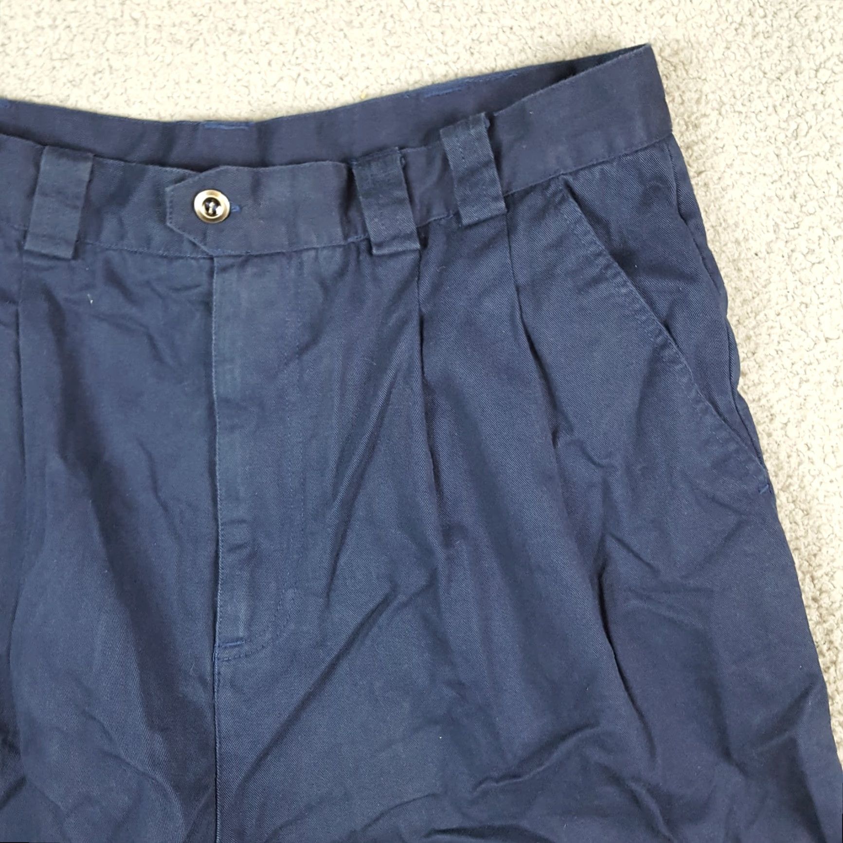 Le Coq Sportif VINTAGE le coq sportif Chino Shorts Shirt? Size US 33 - 2 Thumbnail