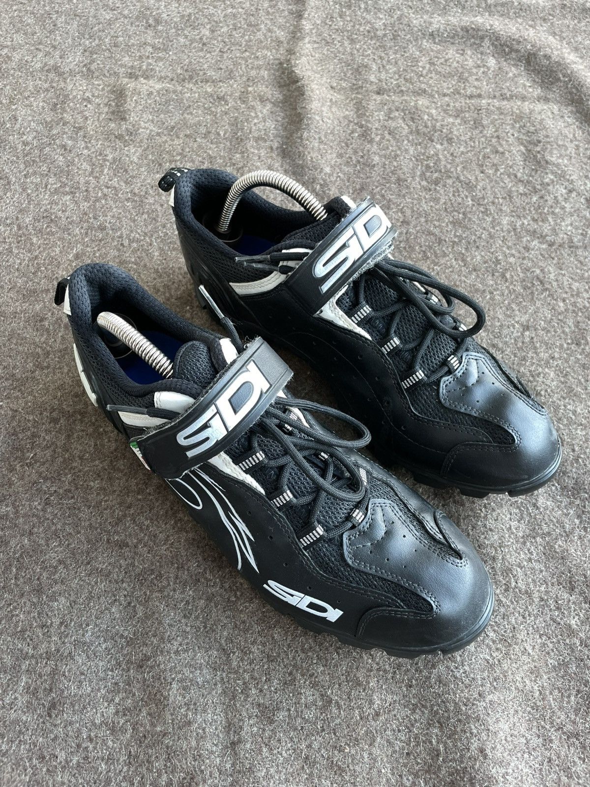 Sidi Sidi Bicycle Shoes Size US 10.5 / EU 43-44 - 2 Thumbnail