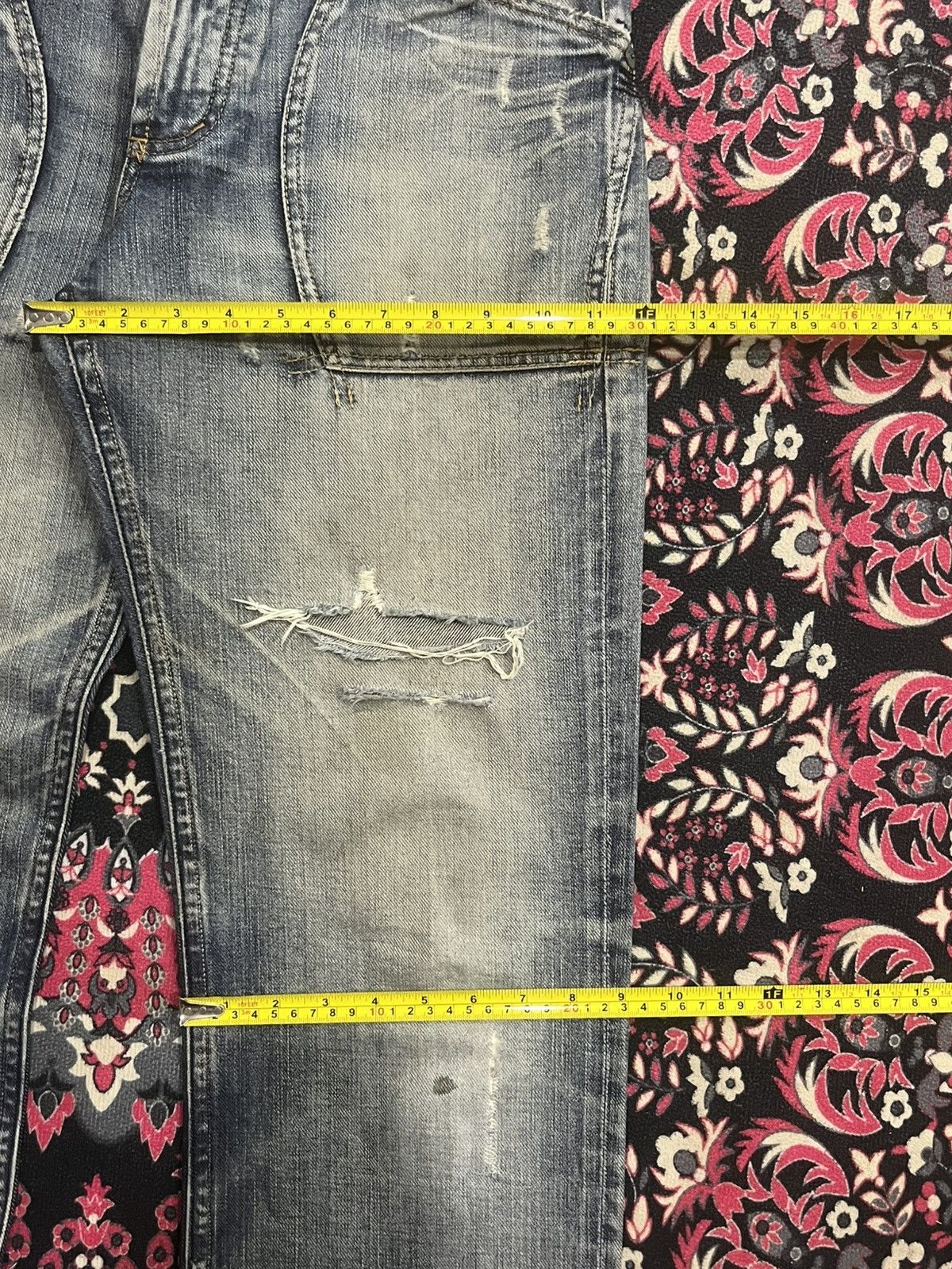 Japanese Brand Vintage Back Number Blue Washed Distressed Loose Fit Jeans Size US 32 / EU 48 - 13 Thumbnail