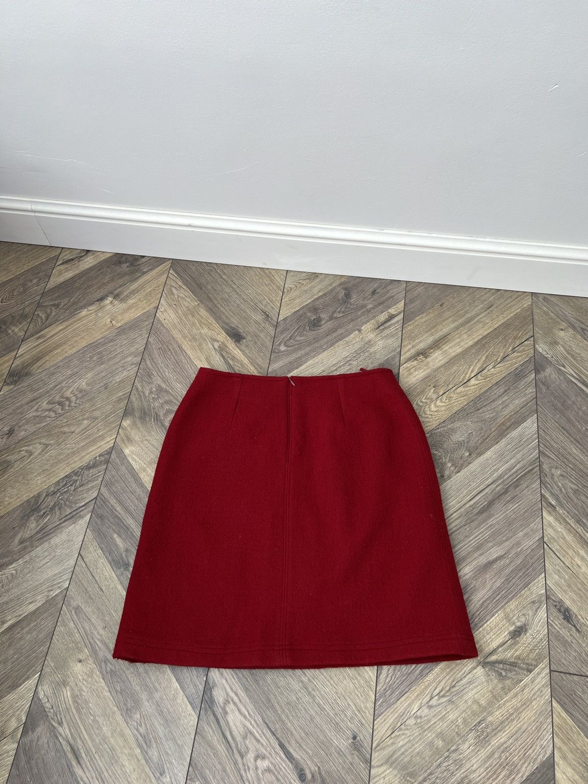 Vintage × Weekend Max Mara Vintage Weekend Max Mara Cranberry Red Wool A-Line Skirt Size 26" / US 2 / IT 38 - 9 Thumbnail