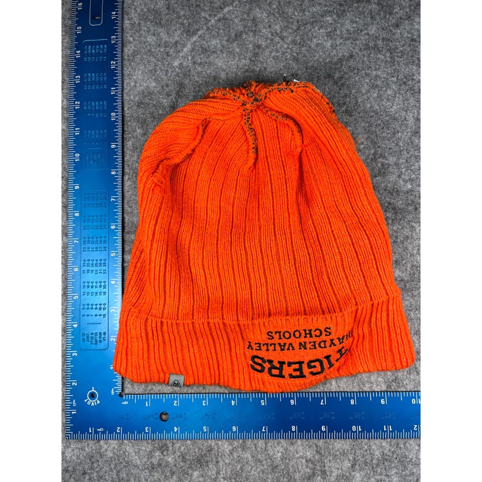 Top Of The World Top of the World Hayden Valley Schools Beanie Toque Adult One Size Orange Knit 100% Acrylic Gray Unisex Adults Beanie Hat Logo 90s? Size ONE SIZE - 5 Thumbnail