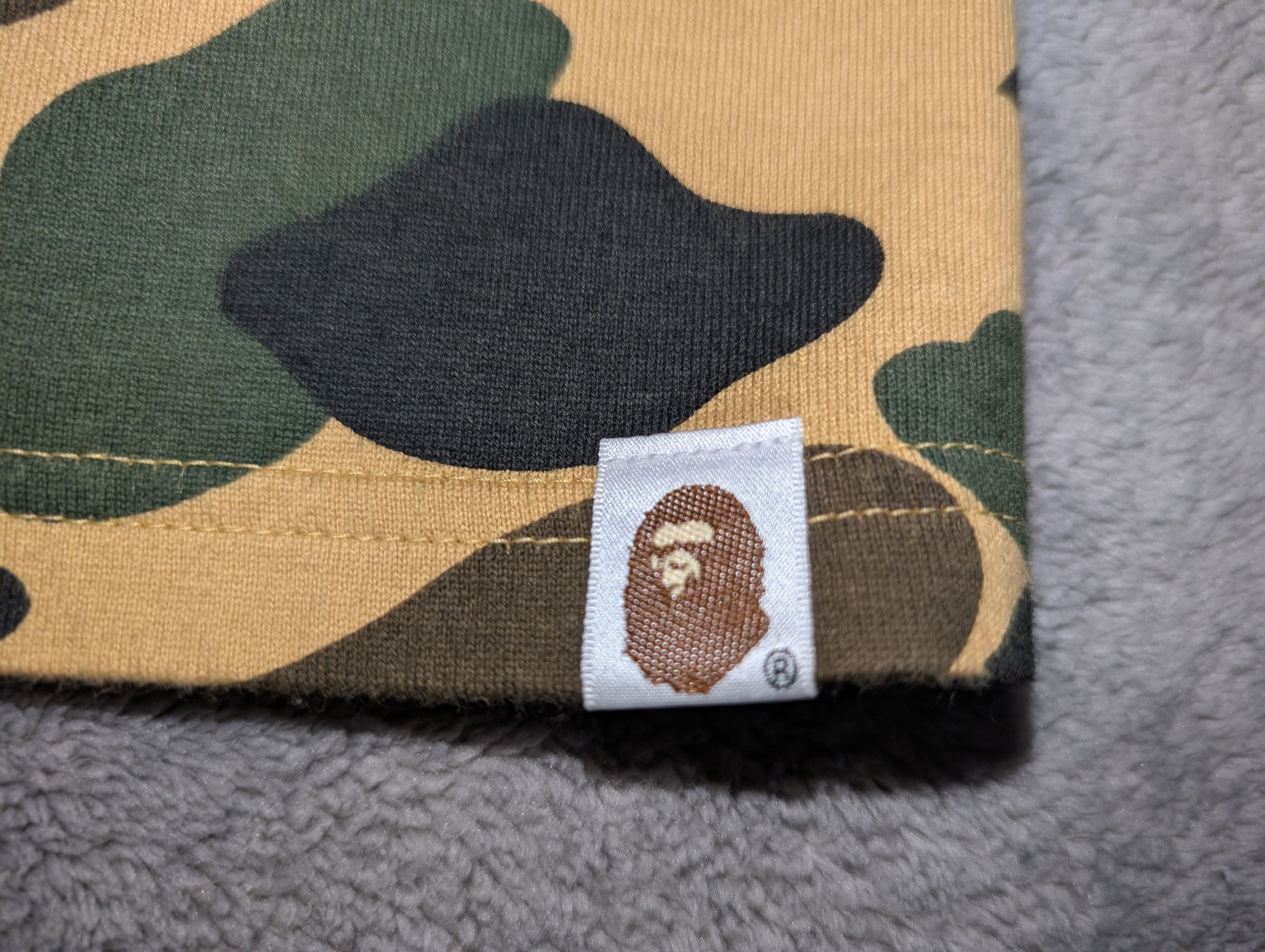 Bape BAPE YELLOW CAMO SHARK FRONT T-SHIRT SIZE LARGE Size US L / EU 52-54 / 3 - 6 Thumbnail