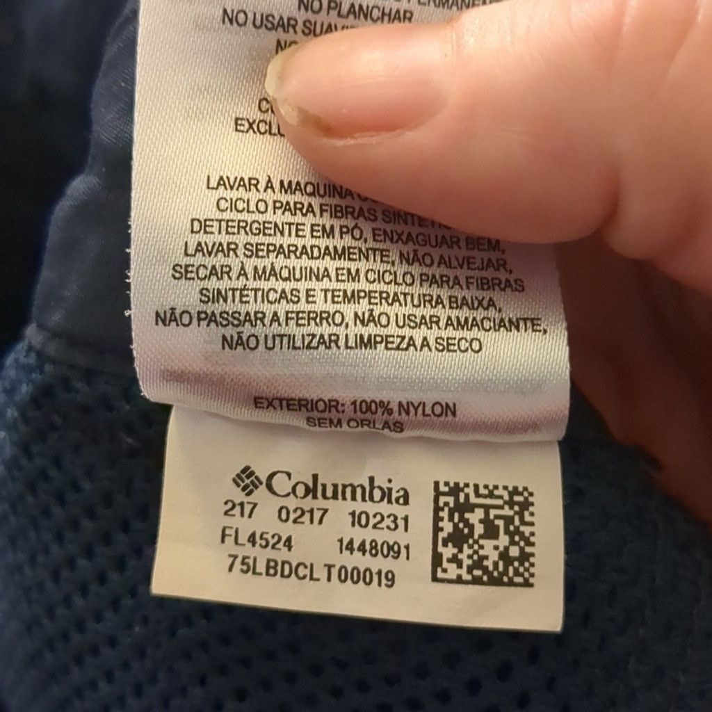 Columbia Columbia navy blue performance fishing gear shorts size med. Size 30" / US 8 / IT 44 - 9 Thumbnail