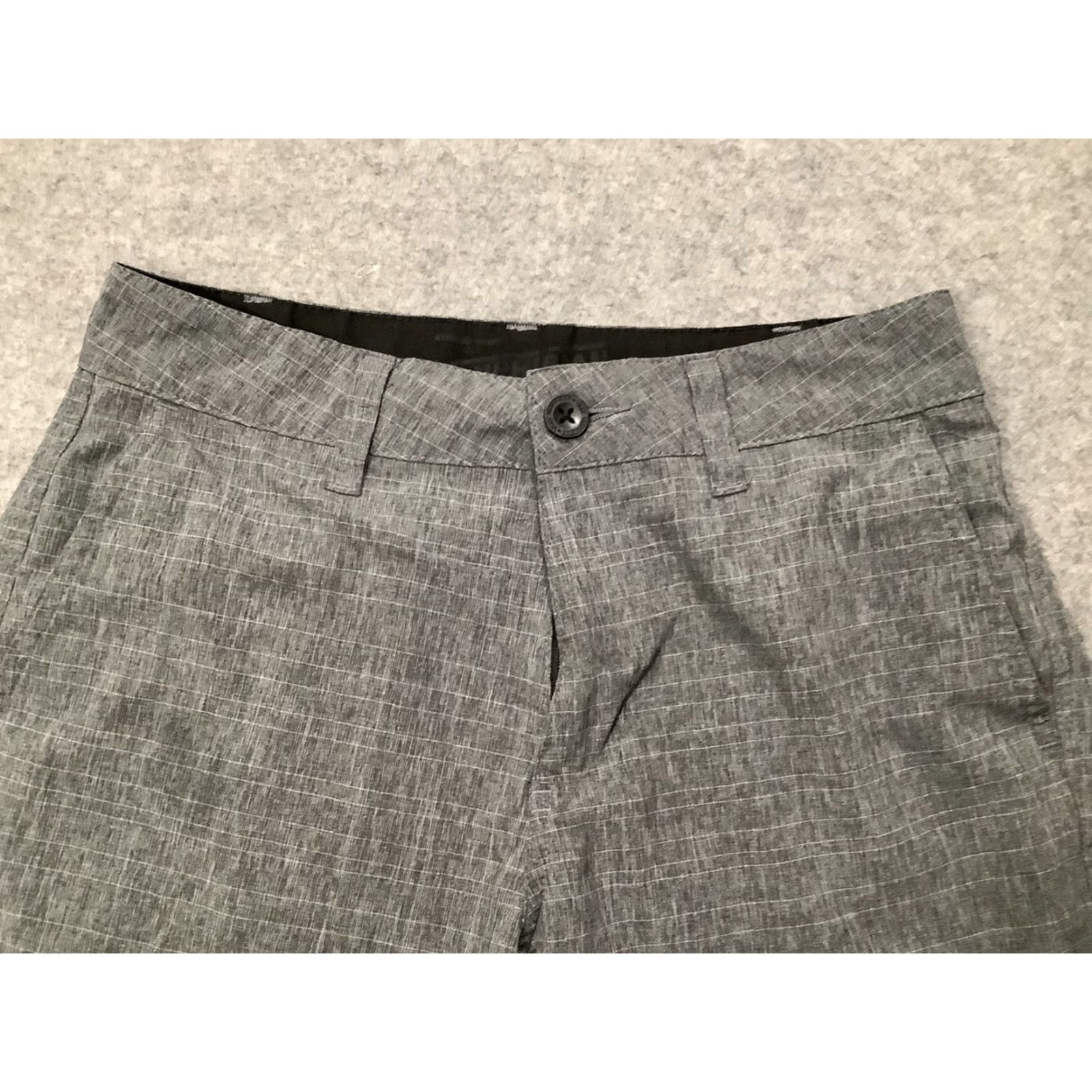 Vans VANS Board Shorts Mens 28 Gray Stoked When Soaked Series Plaid Comfortable Fit Pockets 28 Mens Gray Board Shorts Size US 28 / EU 44 - 4 Thumbnail