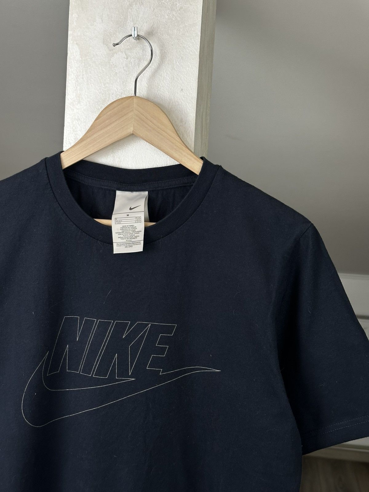 Vintage Vintage Nike Y2K Logo Tee Size US M / EU 48-50 / 2 - 3 Thumbnail