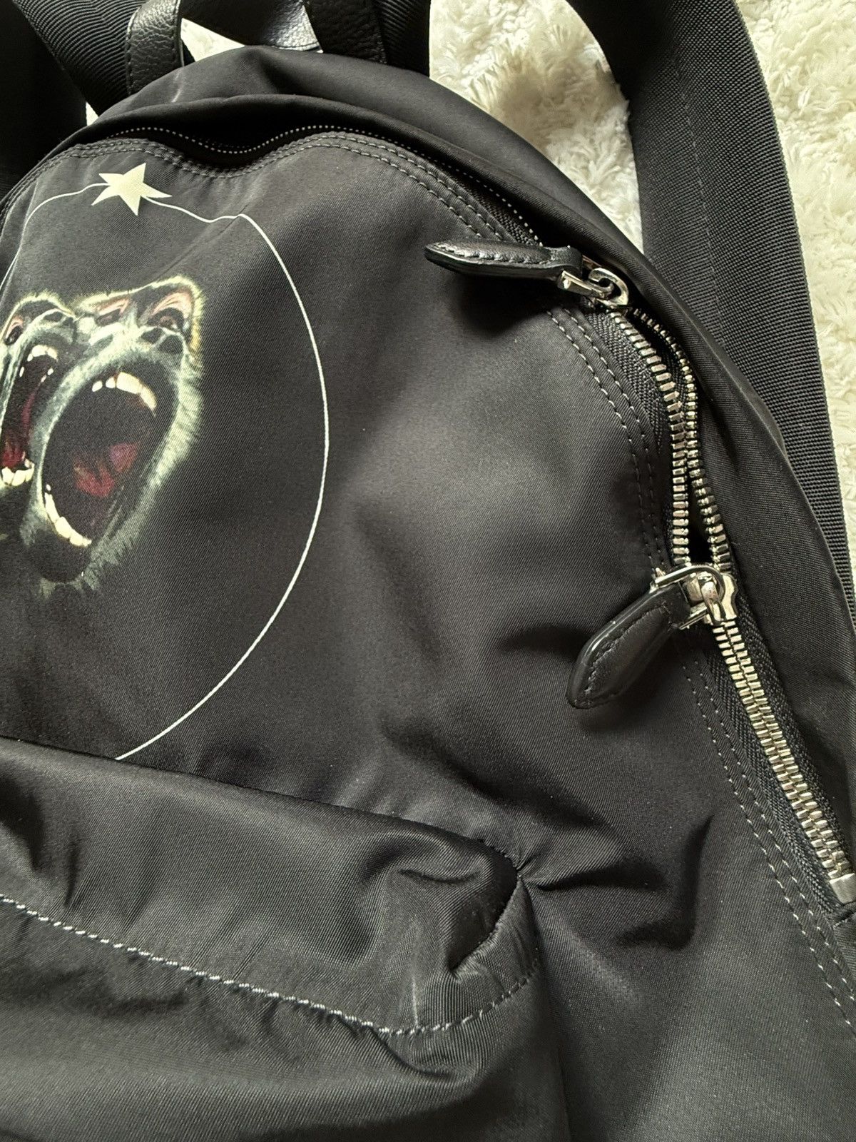 Givenchy Givenchy “monkey brothers” backpack by riccardo tisci Size ONE SIZE - 10 Thumbnail