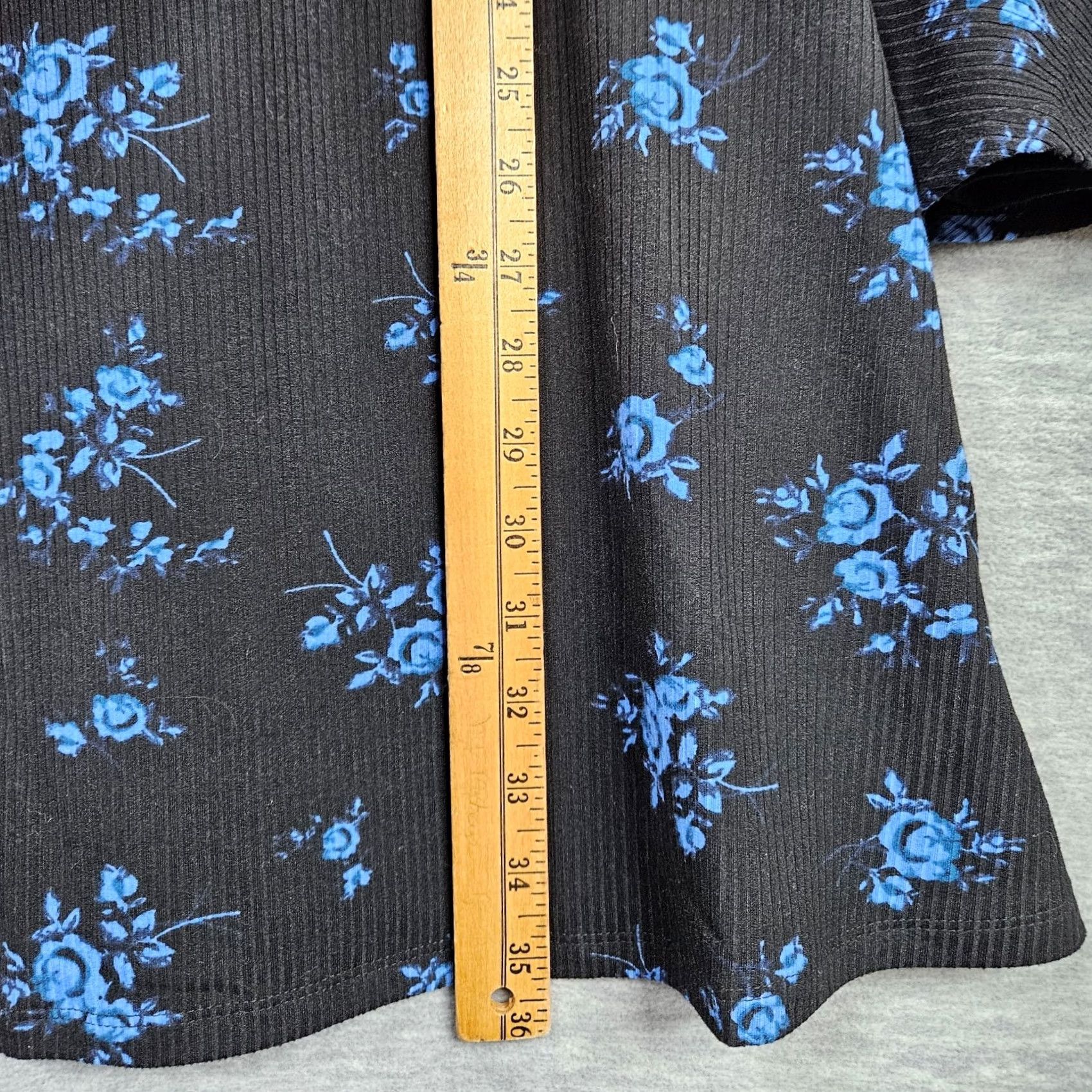 Topshop Topshop Women's Dress Blue Floral Printed V-neck Bell Sleeve A-Line Size 4-6 Short Sleeve Bodice Bell Sleeve Casual Adult Womens Size S / US 4 / IT 40 - 4 Thumbnail