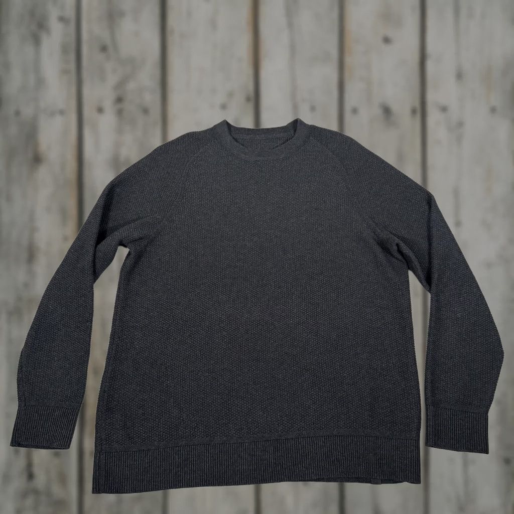 Lululemon Lululemon Mens XL Gray Waffle Knit Crewneck Pullover Sweater Size US XL / EU 56 / 4 - 1 Thumbnail