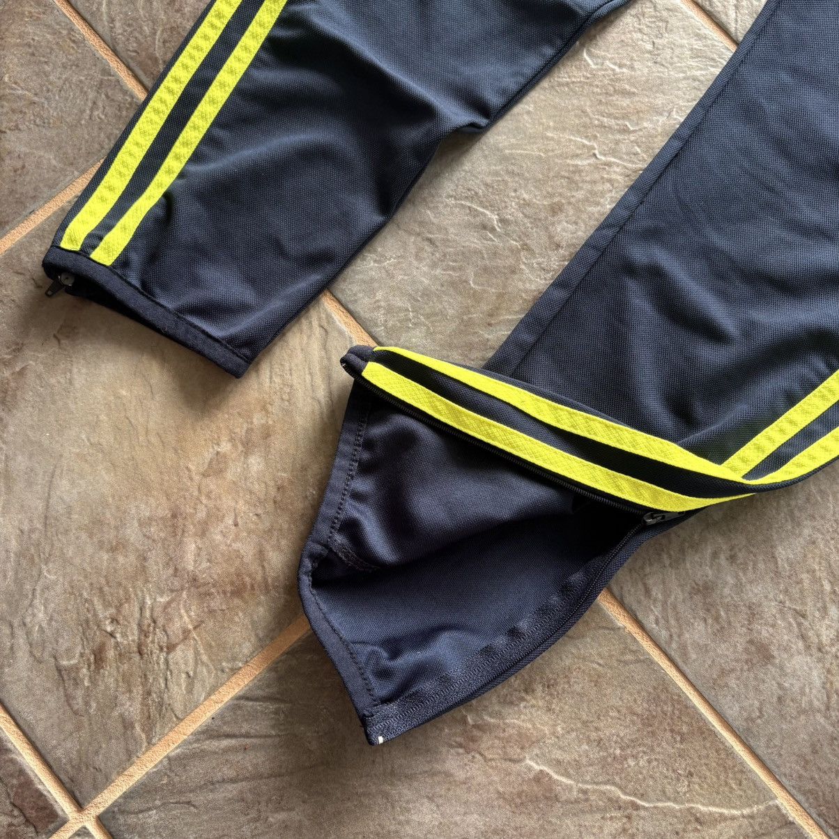 Adidas × Vintage Vintage real Madrid adidas tracksuit pants in blue and green Size US 30 / EU 46 - 8 Thumbnail