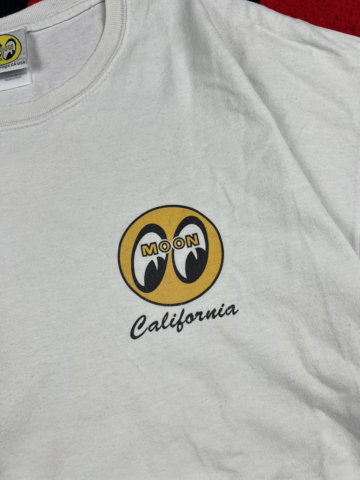 Vintage Vintage 2000’s Mooneyes USA California Big Logo Y2K Tee Size US XL / EU 56 / 4 - 9 Thumbnail