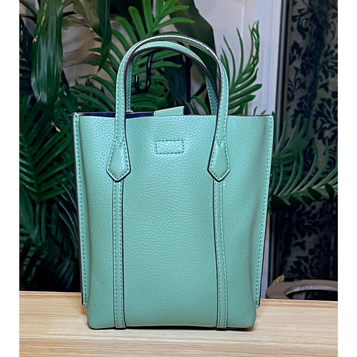 Tory Burch ✺✺ AUTHENTIC TORY BURCH Green Small Perry Handbag/Crossbody Size ONE SIZE - 4 Thumbnail