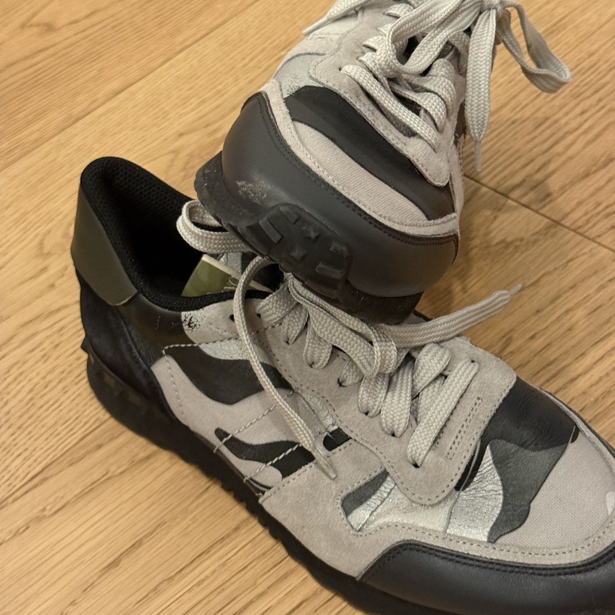 Valentino Valentino Garavani Rockrunner Sneaker EU 42 Camouflage Size US 9 / EU 42 - 9 Thumbnail