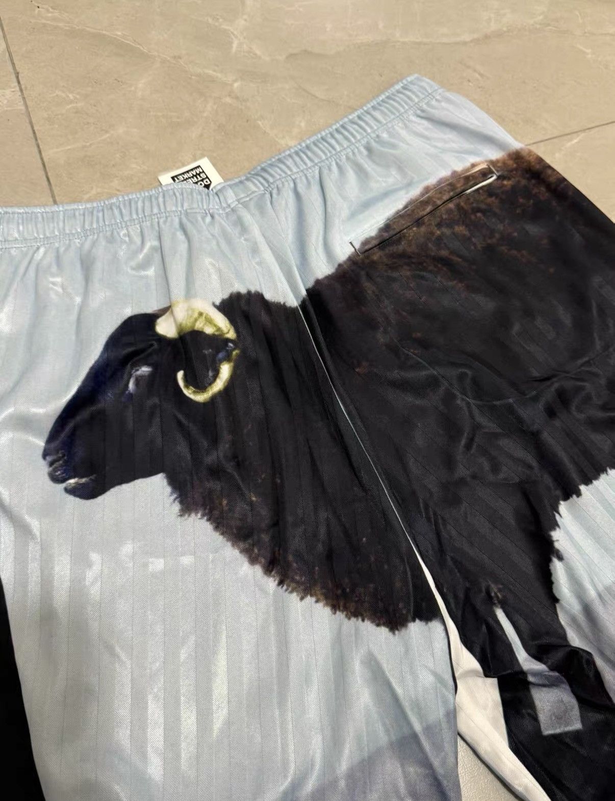 Supreme Supreme x Damien Hirst SS25 Week 13 Soccer Short J34 Size US 36 / EU 52 - 6 Thumbnail