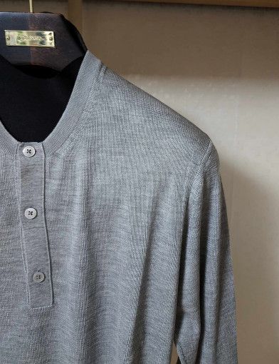 Tom Ford o1sm1stk0824 Knit Silk Henleyneck Sweater in Gray Size US M / EU 48-50 / 2 - 2 Thumbnail