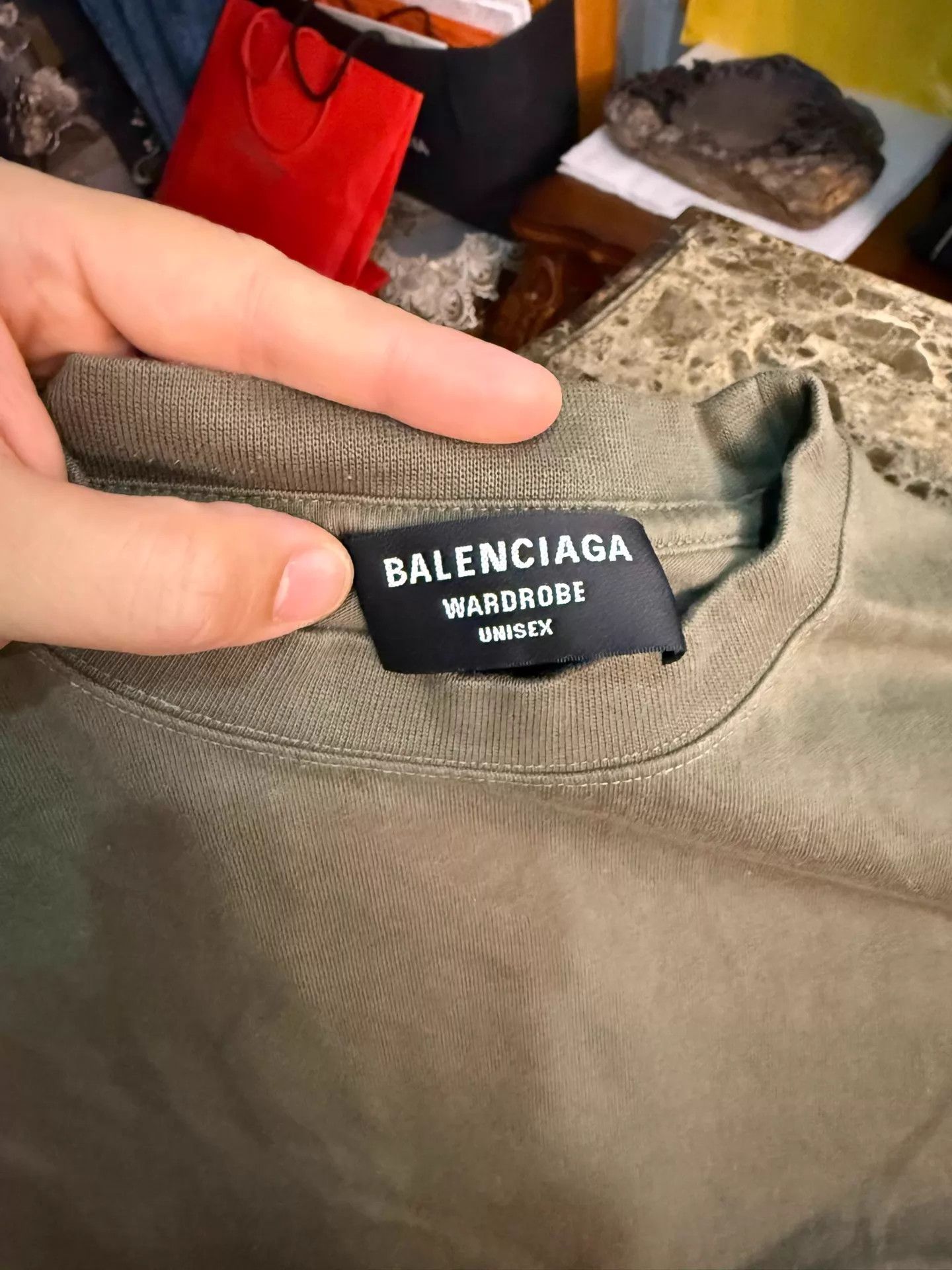 Balenciaga Balenciaga XS (L) T-Shirt Worn Twice Embroidered Logo Size US XS / EU 42 / 0 - 5 Thumbnail