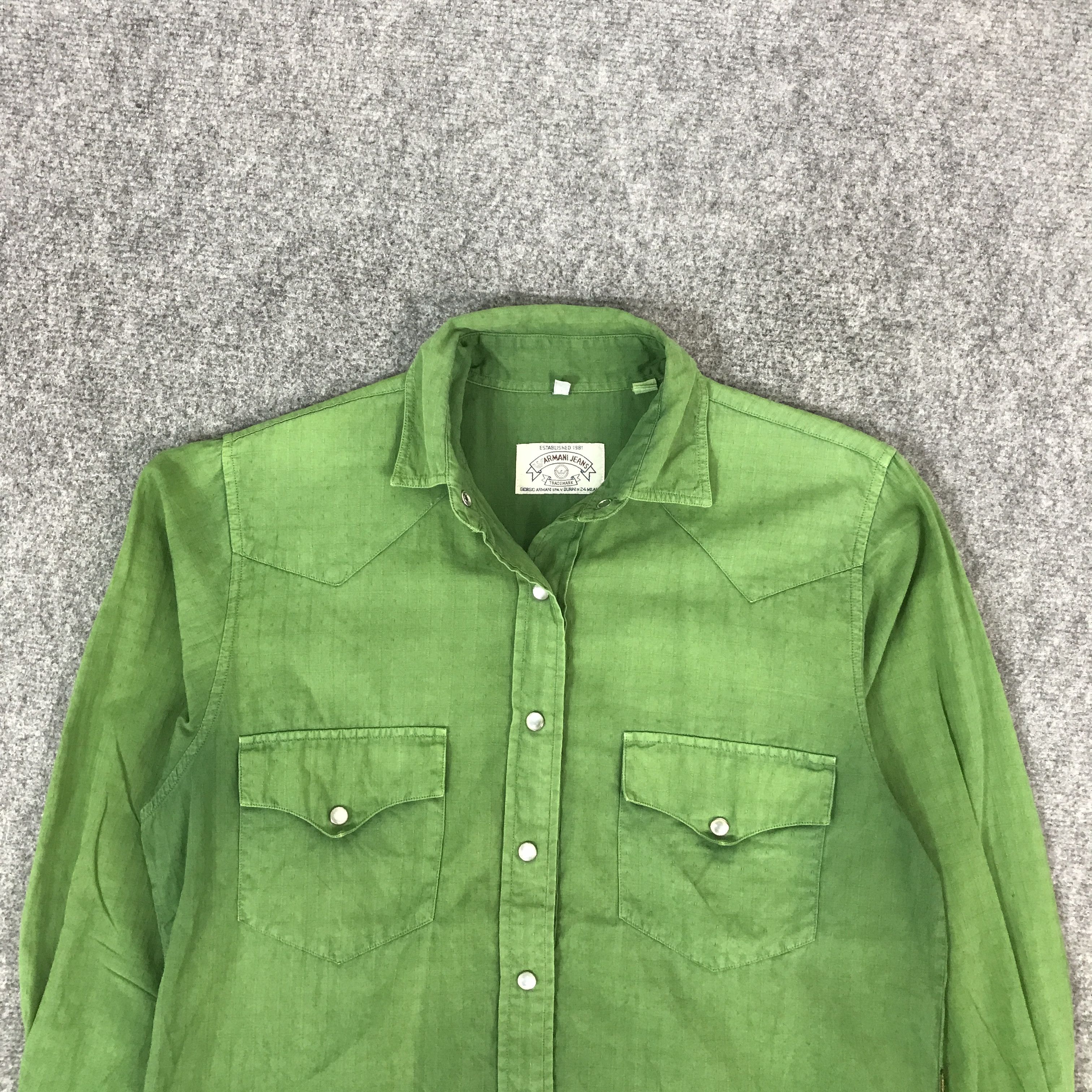 Armani ARMANI JEANS SNAP BUTTOM TSHIRST Size US S / EU 44-46 / 1 - 3 Thumbnail