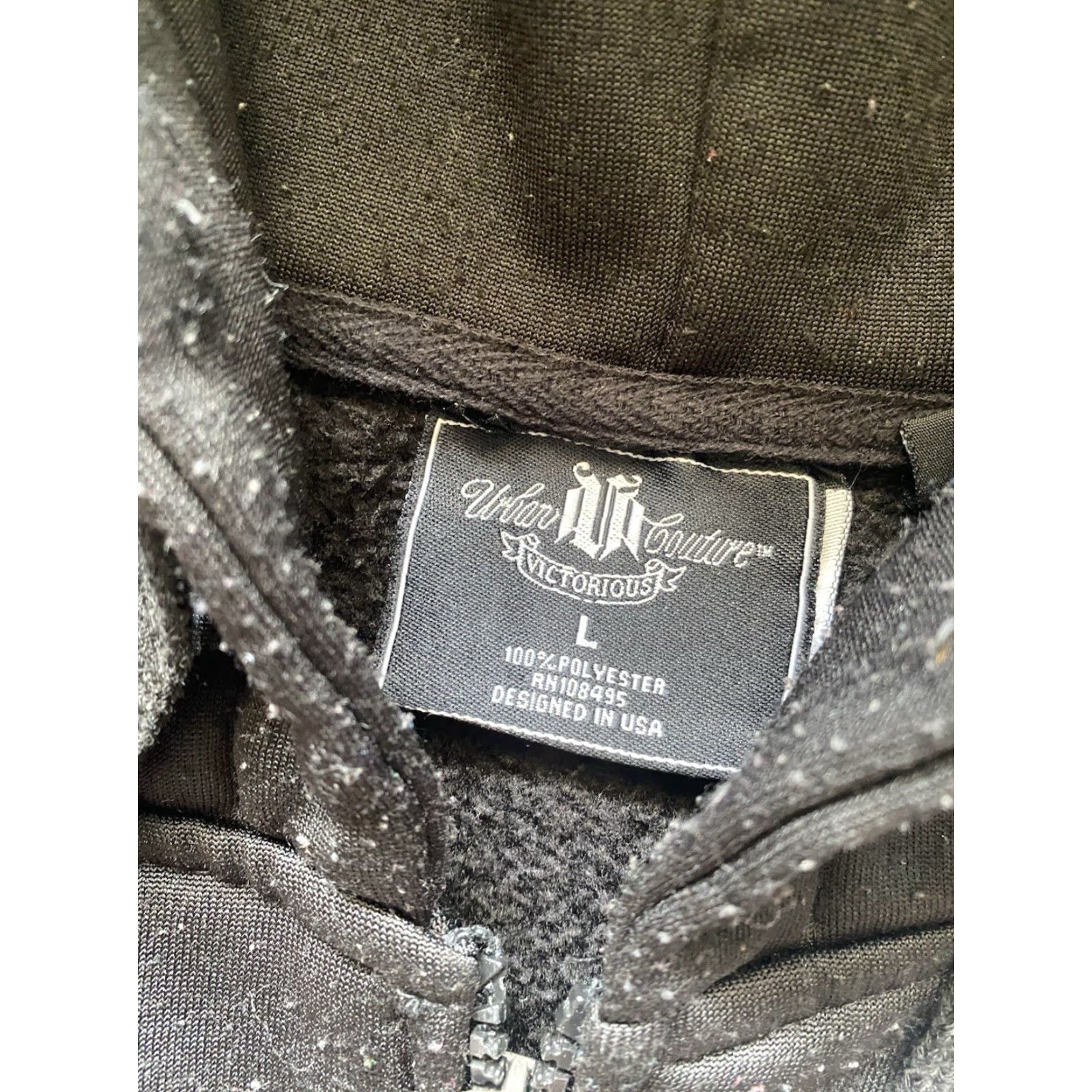 Vintage VINTAGE Victorious Urban Couture Hoodie Size L Black Men Zip Size US L / EU 52-54 / 3 - 3 Thumbnail