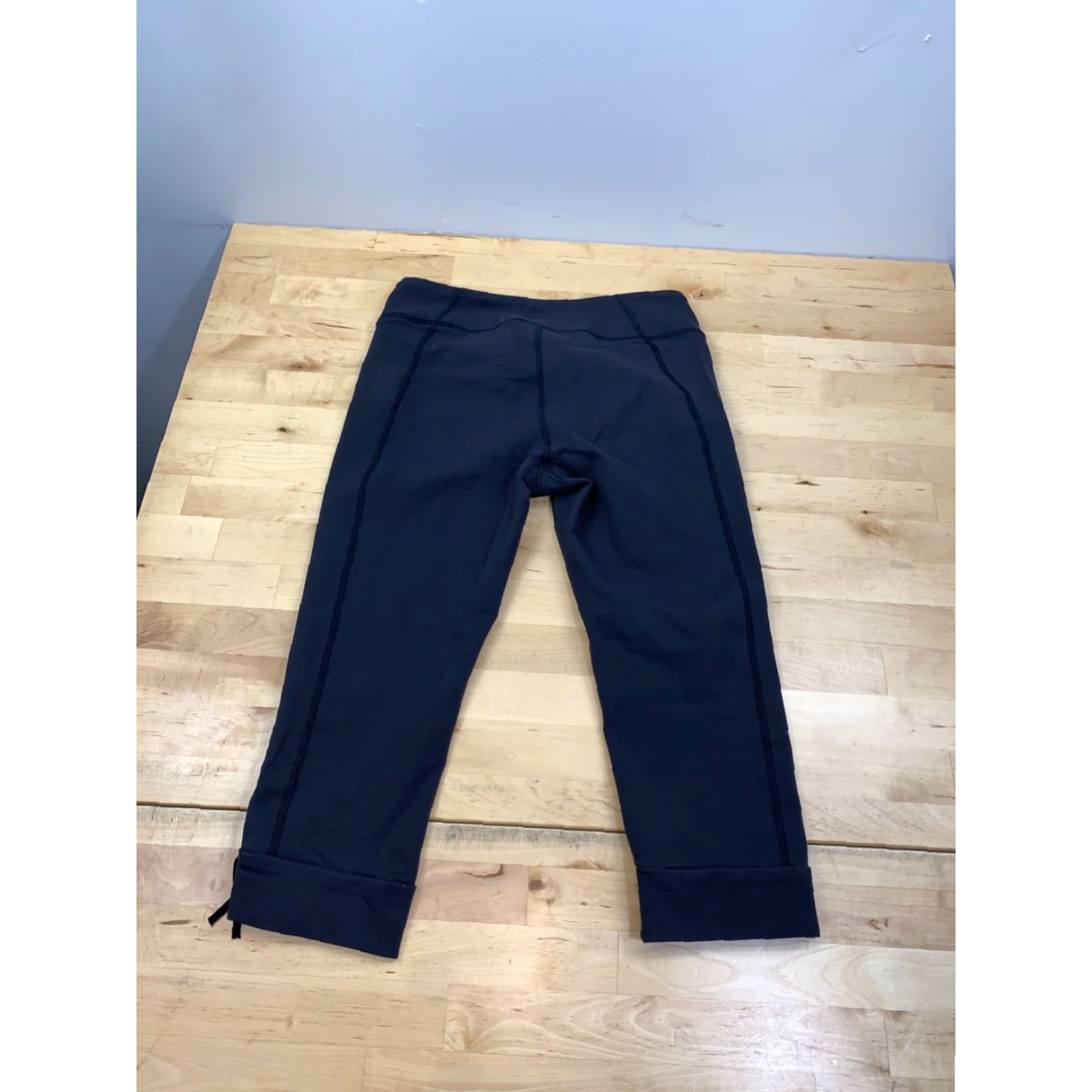 Vintage REI Capri Leggings Womens S Black Activewear Outdoor Hike Camp Leggings Capri Womens S Black Outdoor Hiking Size 28" / US 6 / IT 42 - 7 Thumbnail