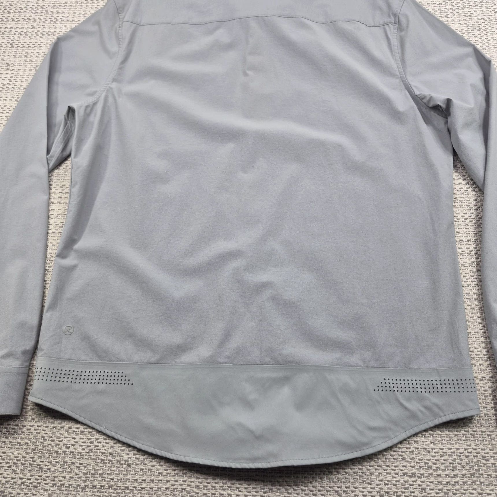 Lululemon Lululemon Button Up Shirt Mens Large Gray Solid Long Sleeve Casual Tech Shirt Size US L / EU 52-54 / 3 - 7 Thumbnail