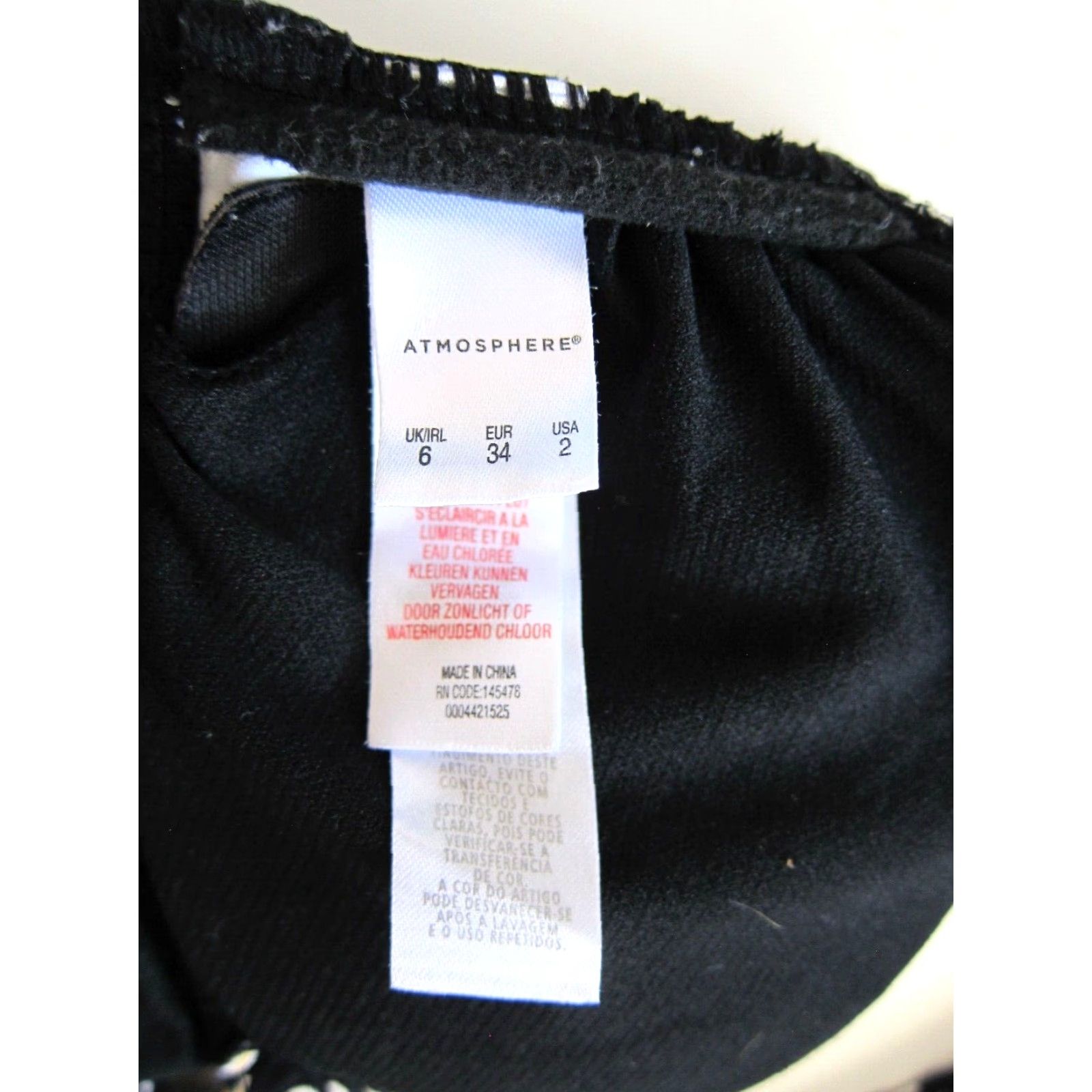 Vintage Atmosphere One Piece Halter Swimsuit Women 2 Black Polka Dot Built-In Bra Size ONE SIZE - 3 Thumbnail