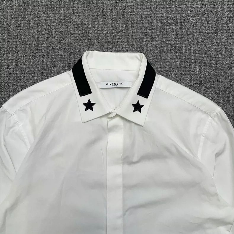 Givenchy Givenchy Size 39Collar Embroidered Five-pointed Star White Size US S / EU 44-46 / 1 - 4 Thumbnail