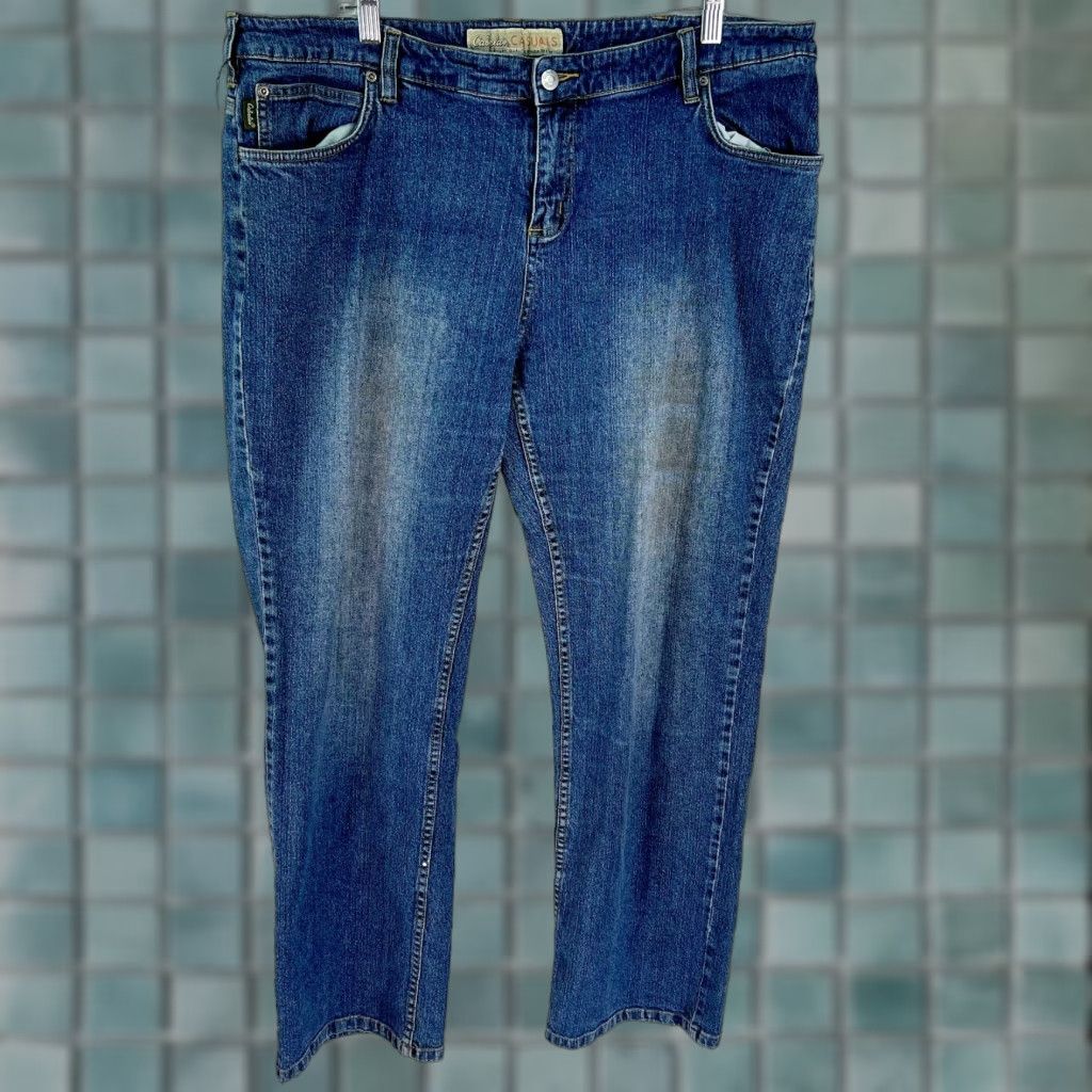Vintage Cabela’s Casuals Jeans Womens Plus Size 18 Blue Denim Straight Leg 30in Inseam 5-Pocket Relaxed Waist 40in Button Closure Jeans Mens Womens Girls Size 40" / US 18 - 1 Thumbnail