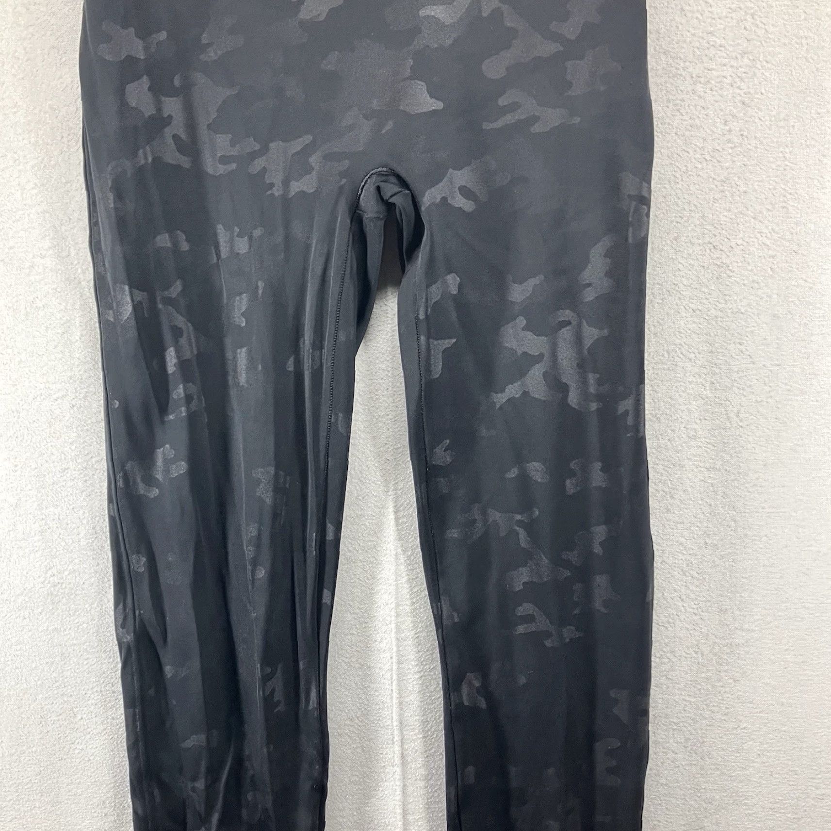 Spanx SPANX Women's Leggings Large 28x28 Black Camo Ankle Activewear Size 36" / US 14 / IT 50 - 5 Thumbnail