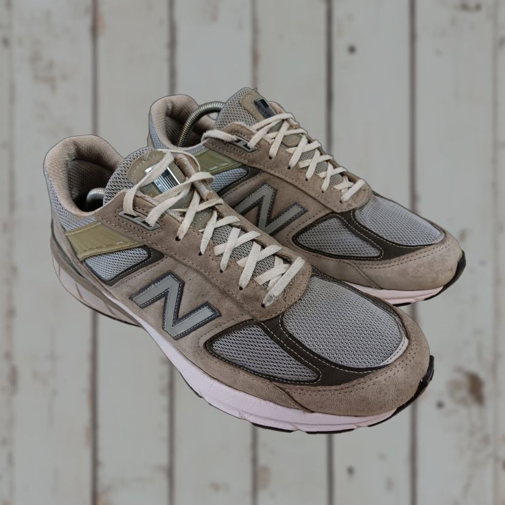 New Balance NEW BALANCE 990v5 Mens Size 12 Gray Low Made in USA ENCAP Sneaker Size ONE SIZE - 1 Thumbnail