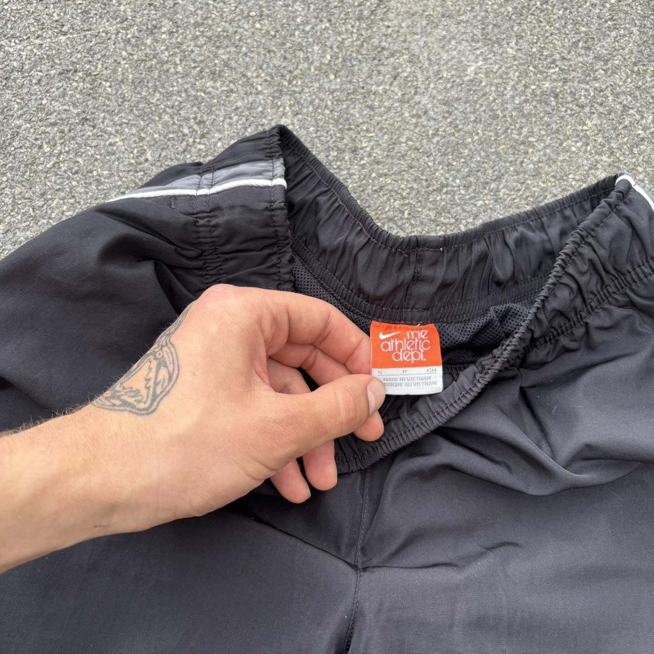 Japanese Brand × Nike × Vintage Vintage y2k 90s Nike athletic shorts Size US 30 / EU 46 - 4 Thumbnail