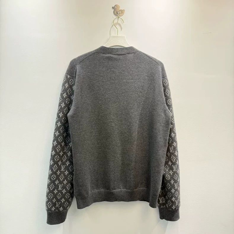 Louis Vuitton Louis Vuitton 23 New Wool Cardigan with Full Logo on Cuff Size US XL / EU 56 / 4 - 4 Thumbnail