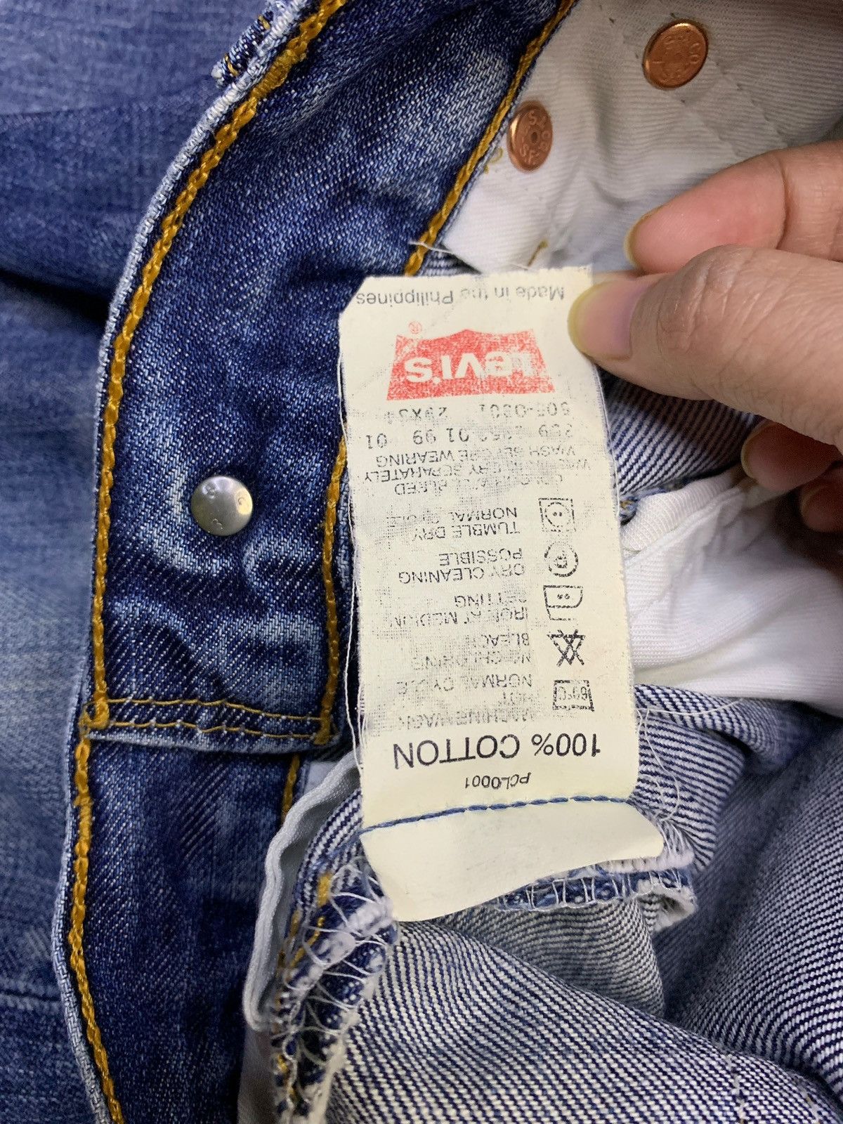 Levi's Vintage 90s Levis 505 Faded Wash Distressed Jeans Size US 29 - 10 Thumbnail