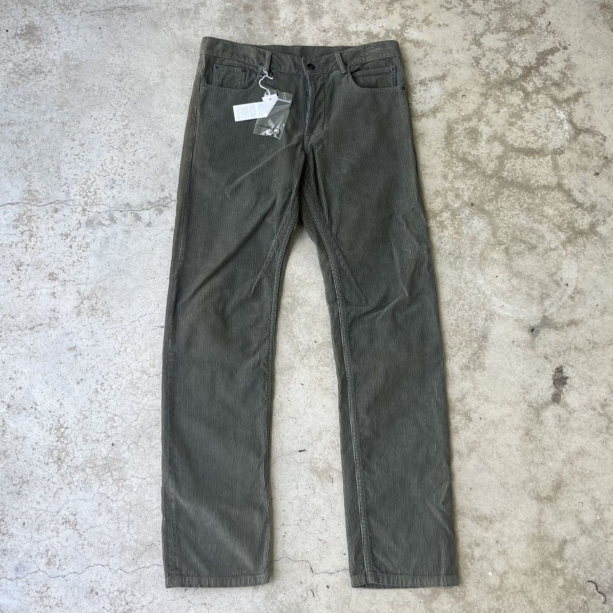 image of Rick Owens Drkshdw Jade Berlin Cut Corduroy Pants in Green, Men's (Size 33)