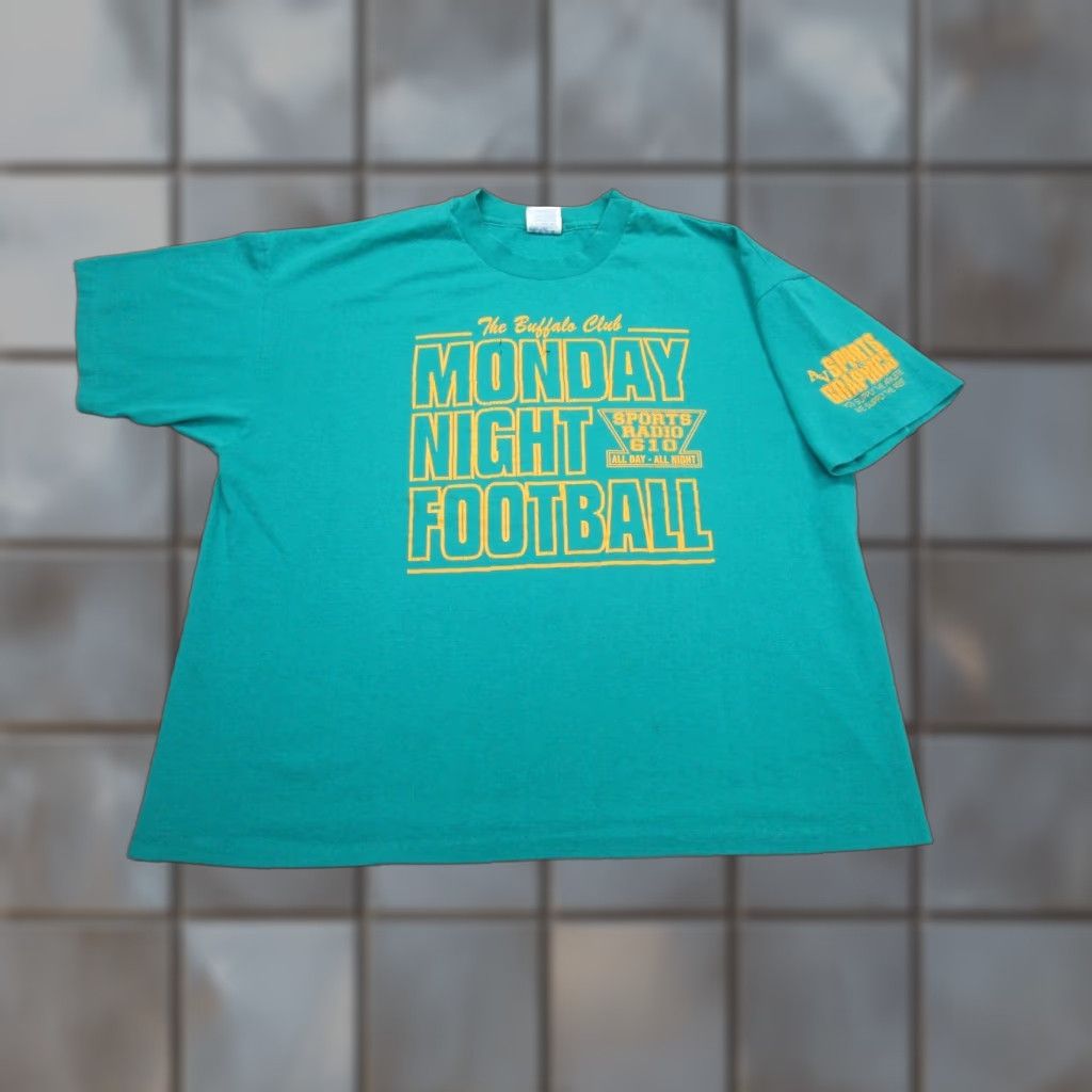 Hanes VINTAGE Hanes T-Shirt Buffalo Bills Monday Night Football Green 2XL Crew Neck Short Sleeve 90s Grunge Football Mens Size US XXL / EU 58 / 5 - 1 Thumbnail