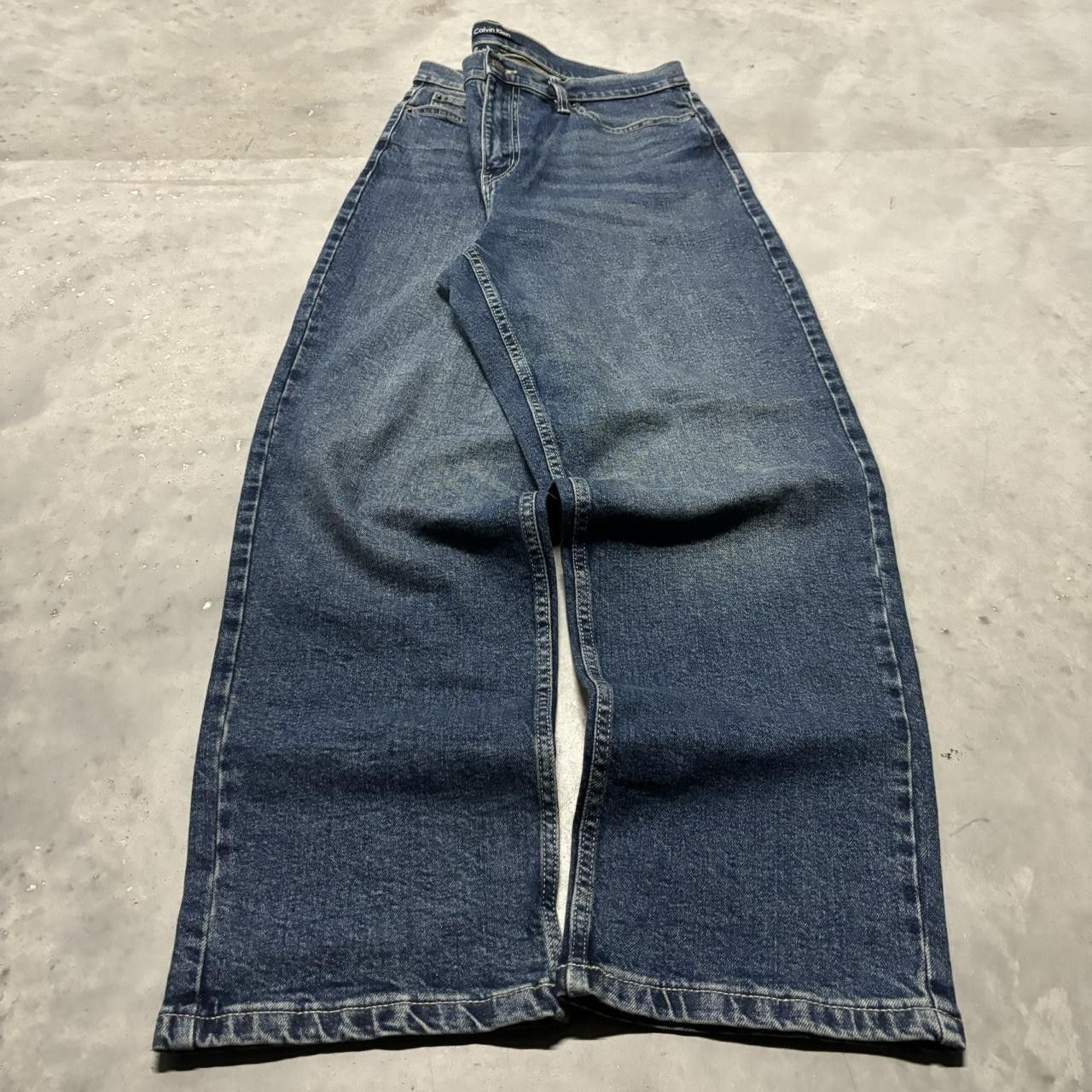 Calvin Klein × Vintage Crazy Vintage Y2K/2000s Grunge Dark Wash Calvin Klein Essential Denim Jeans! Size US 33 - 3 Thumbnail