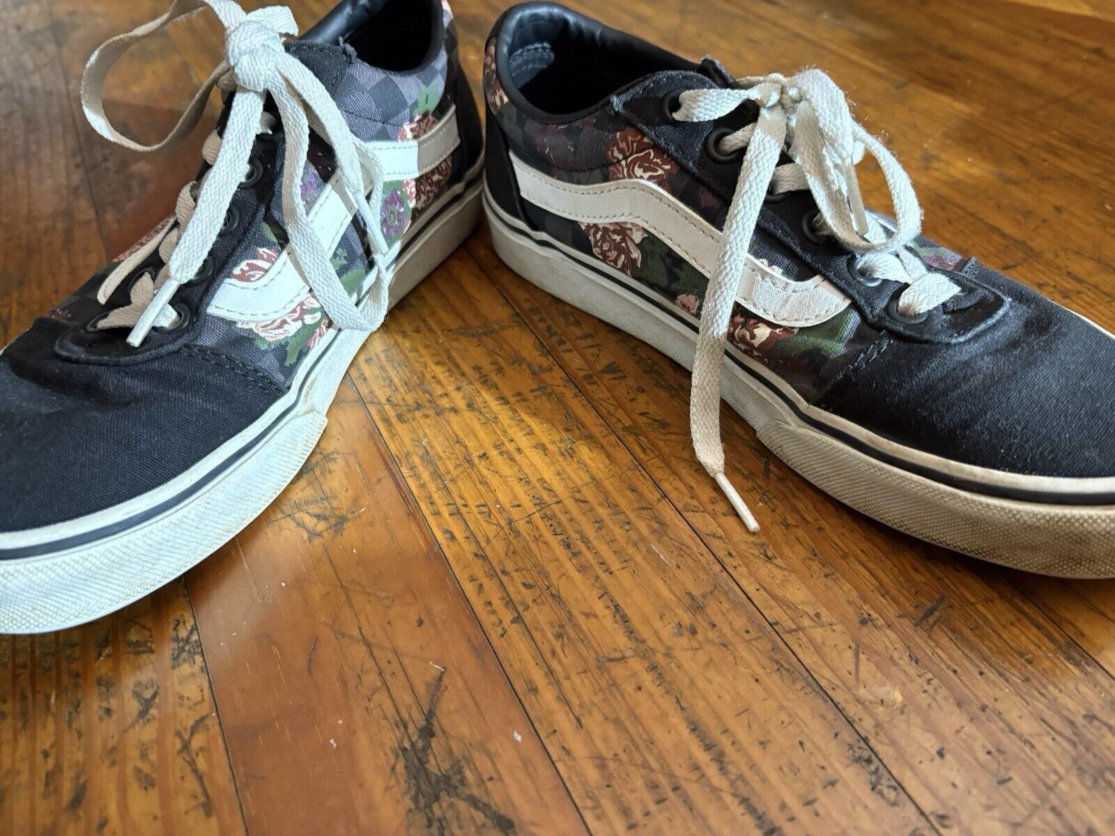 Vans Floral Vans Size 6.5 Size US 6.5 / IT 36.5 - 4 Thumbnail
