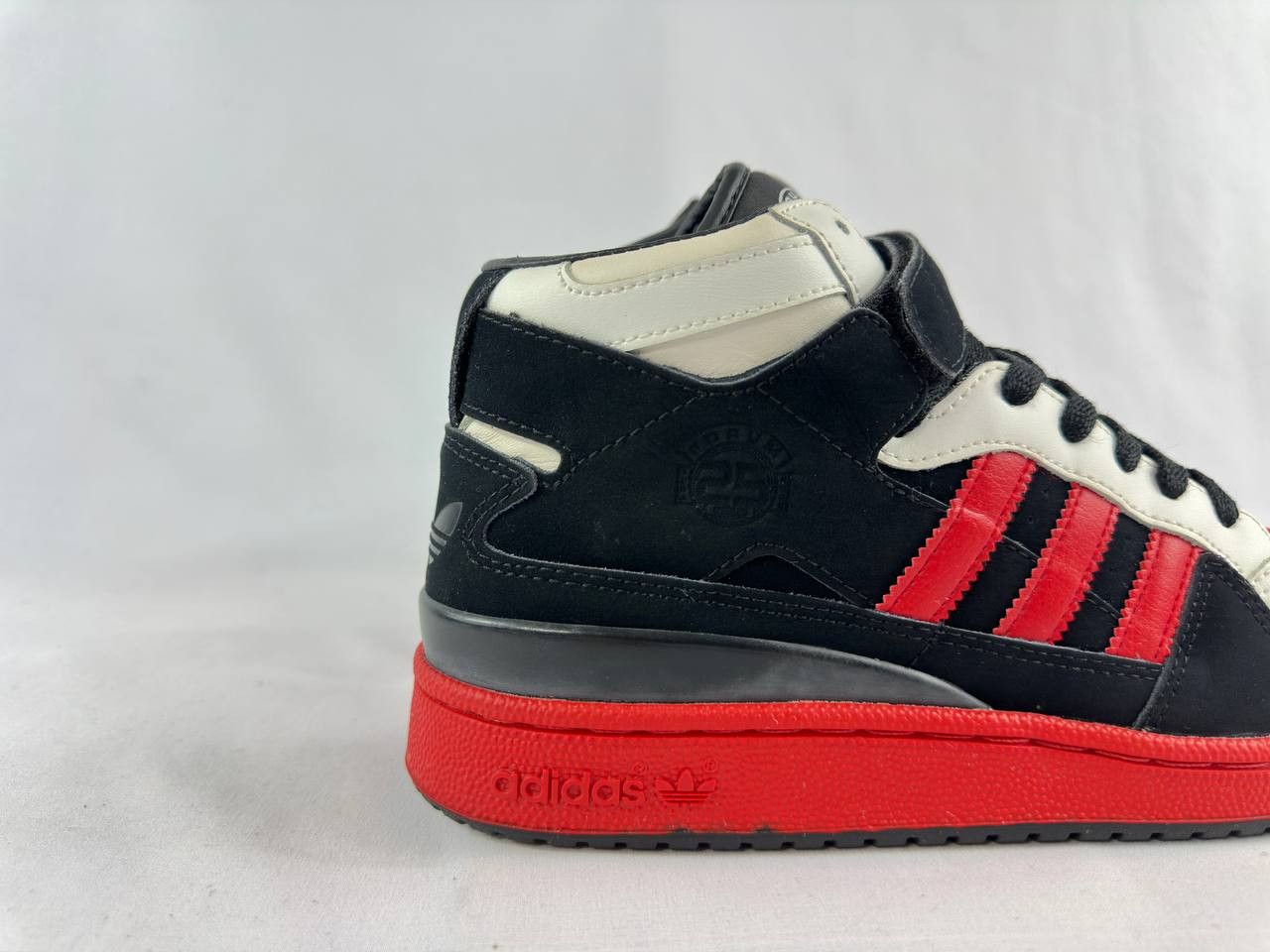 Adidas Moe’s x Adidas Forum Mid '25th Anniversary' 2008 Size US 9 / EU 42 - 2 Thumbnail